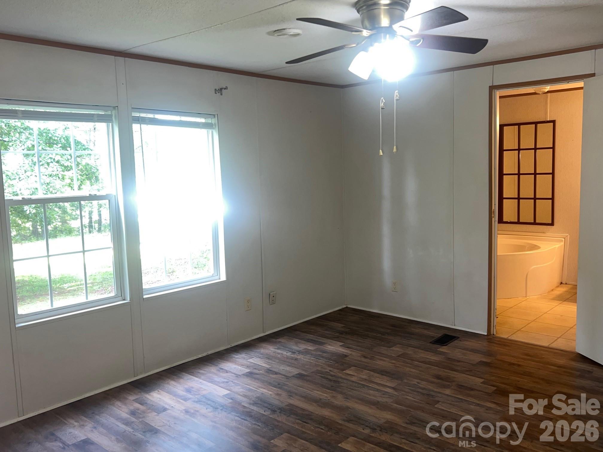 5543 White Oaks Drive