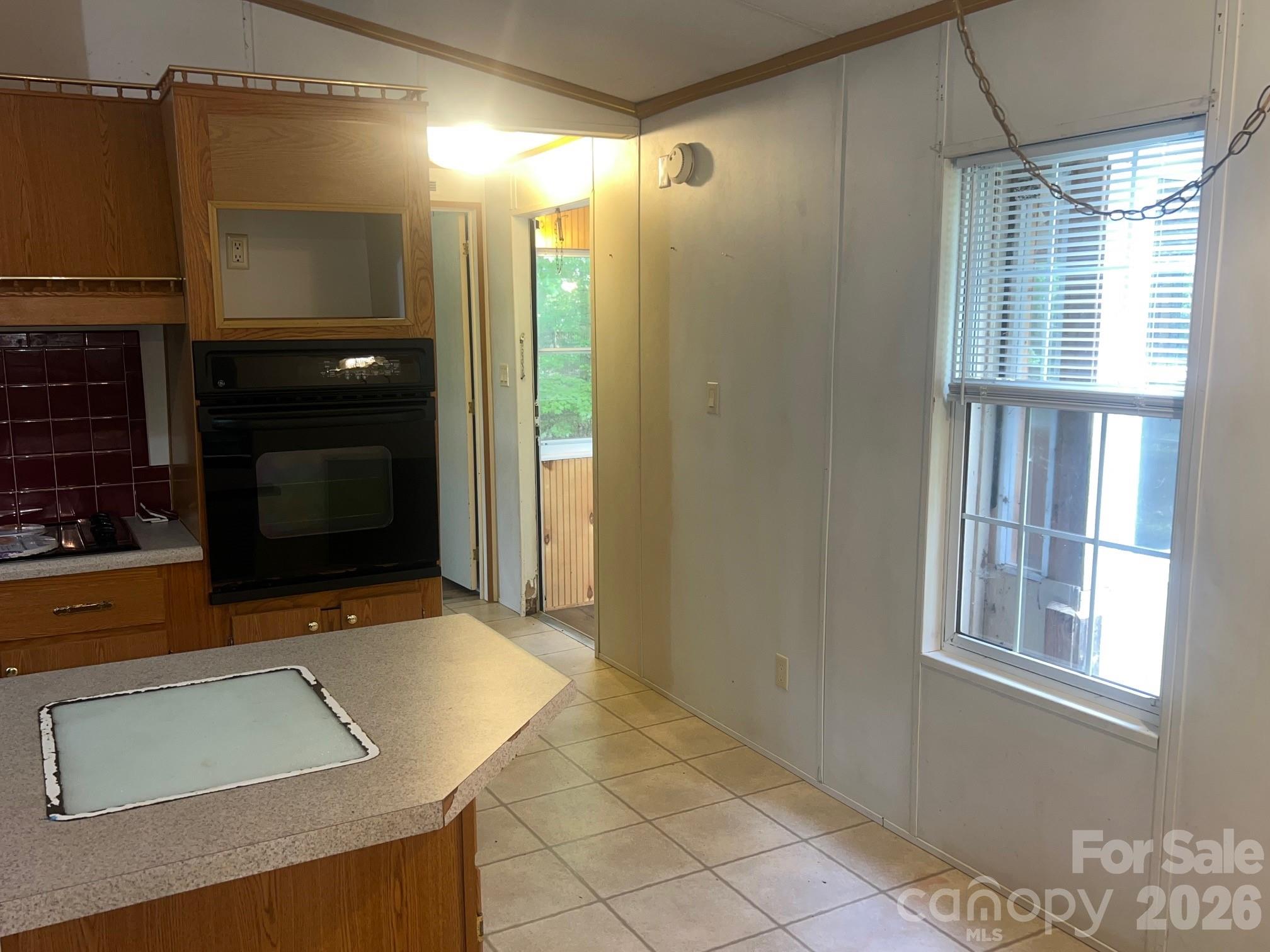 5543 White Oaks Drive