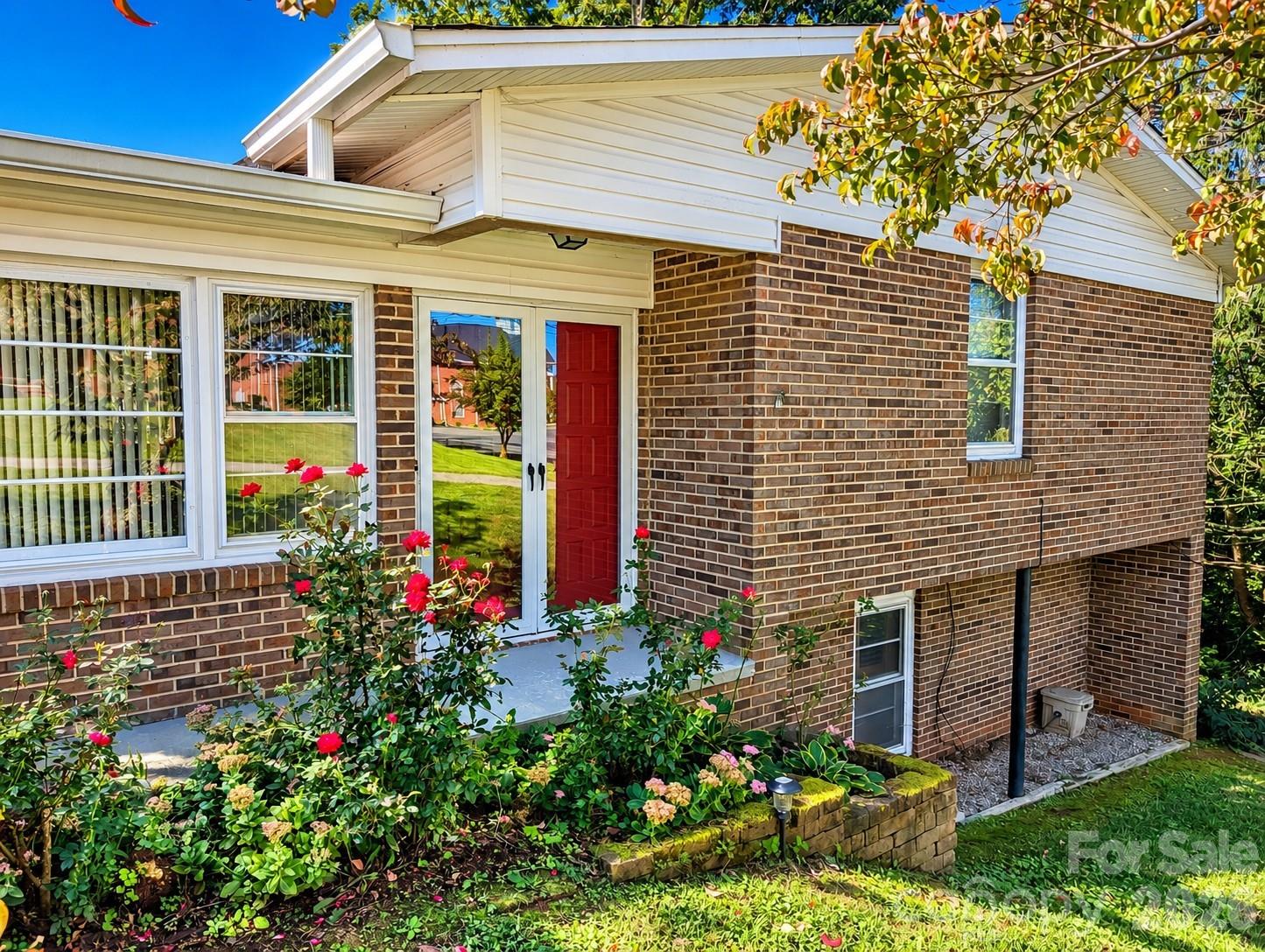 106 Valley View Street