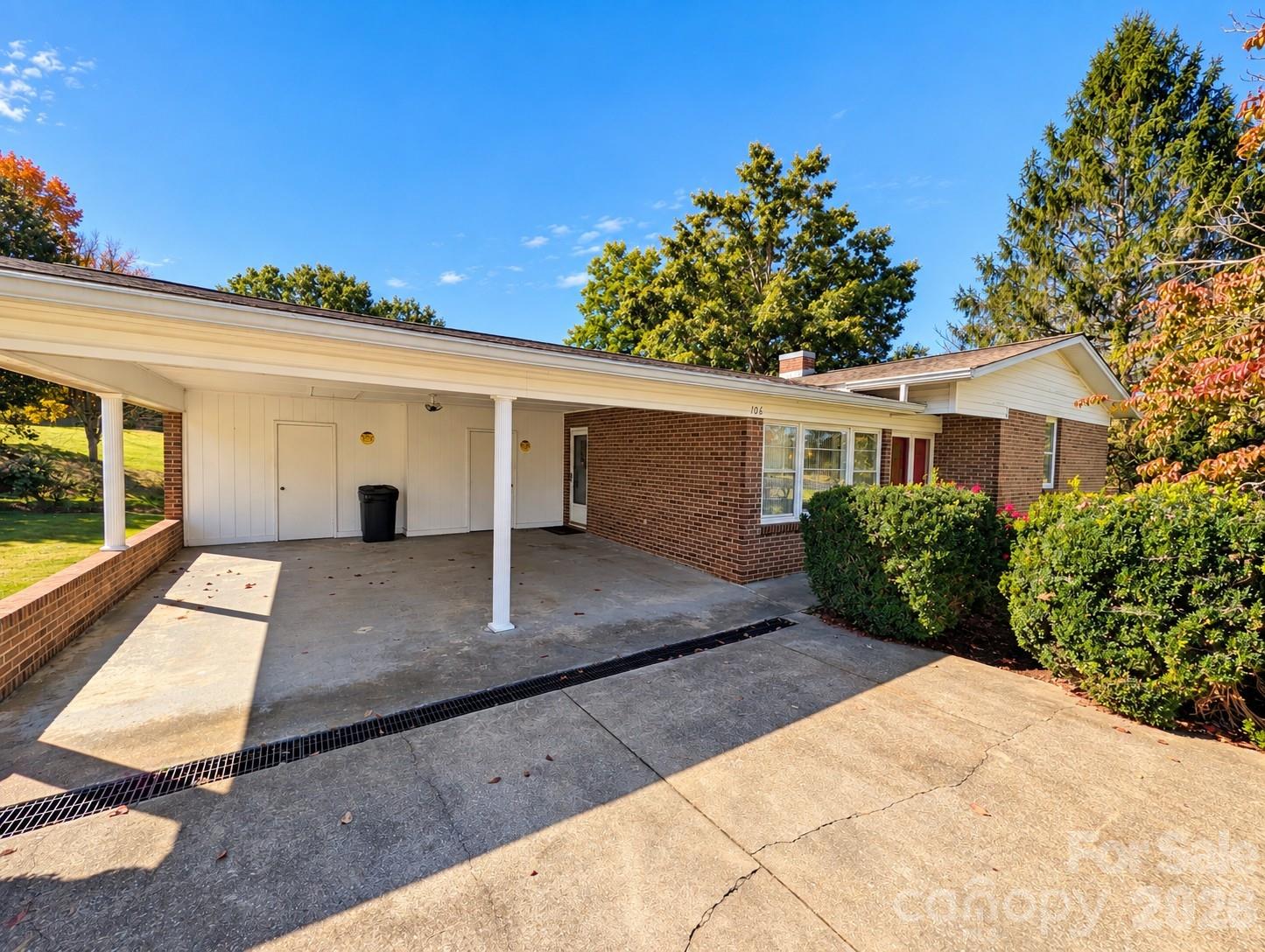 106 Valley View Street