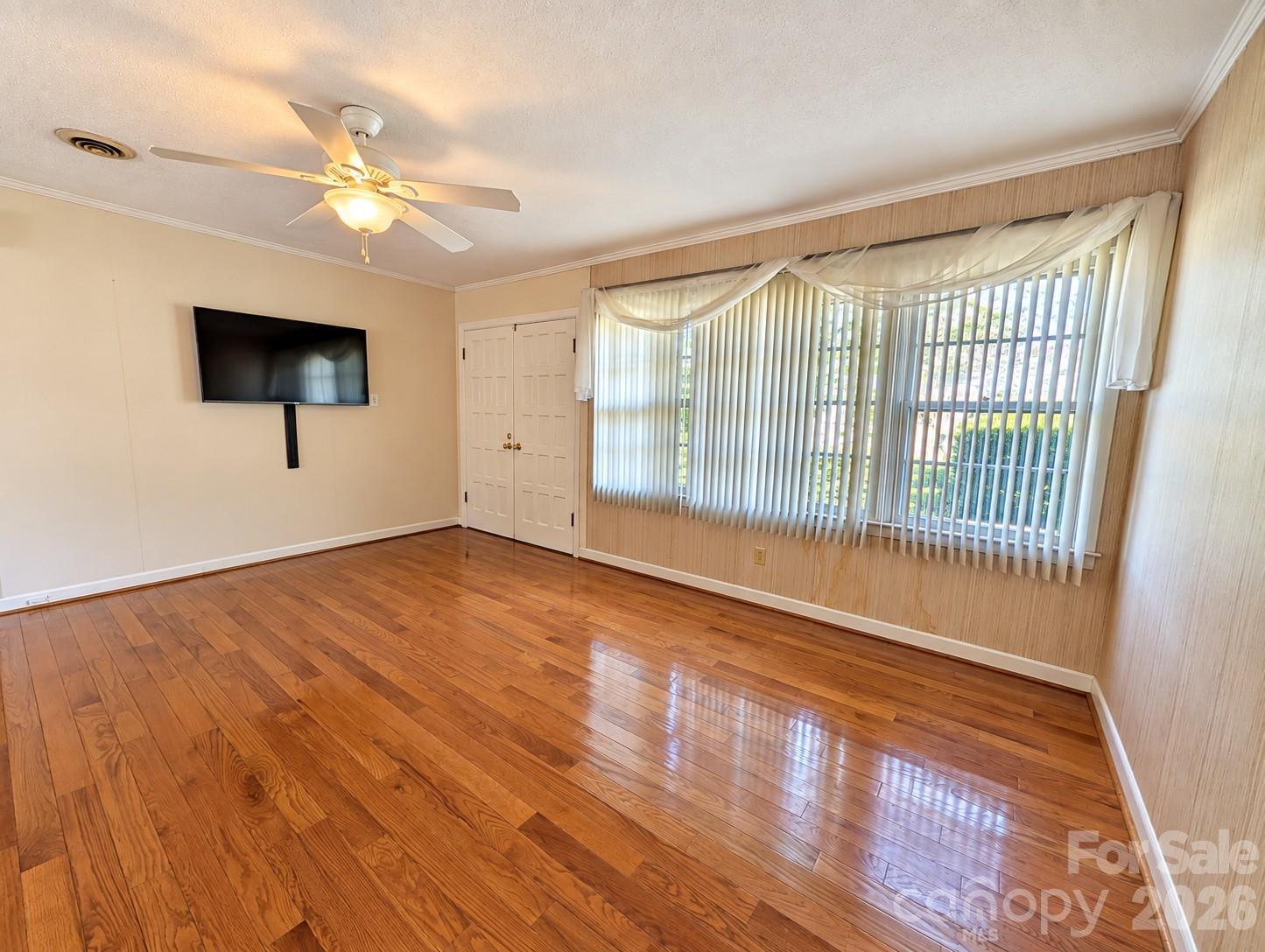 106 Valley View Street