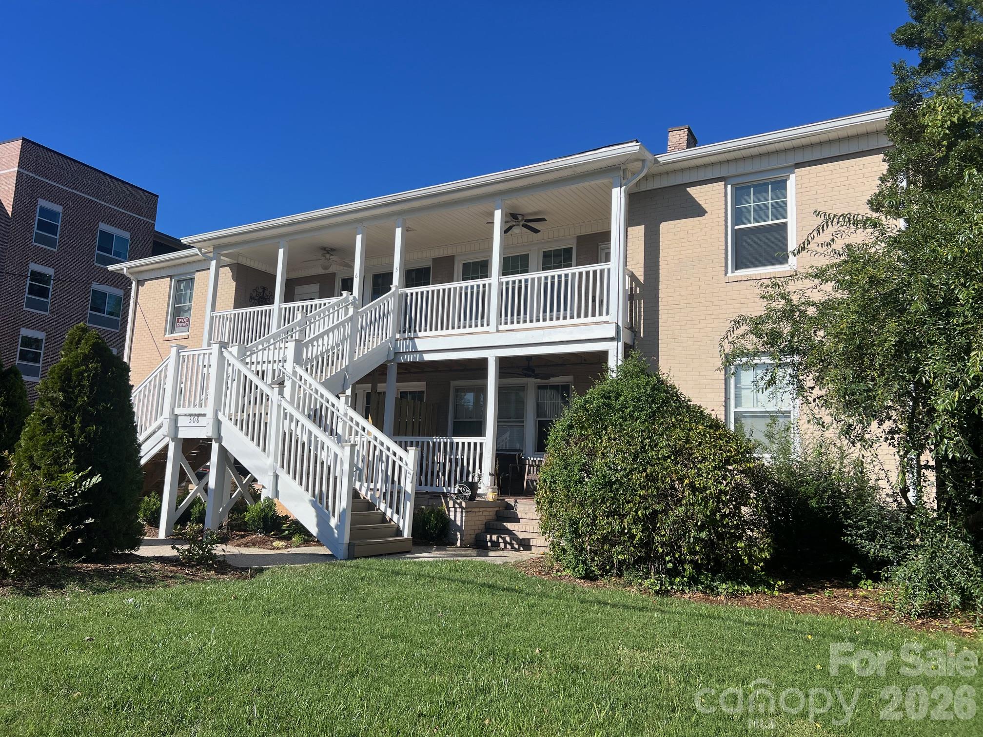 308 N Green Street Street Unit 5 Morganton Nc Us 28655 Car4435853