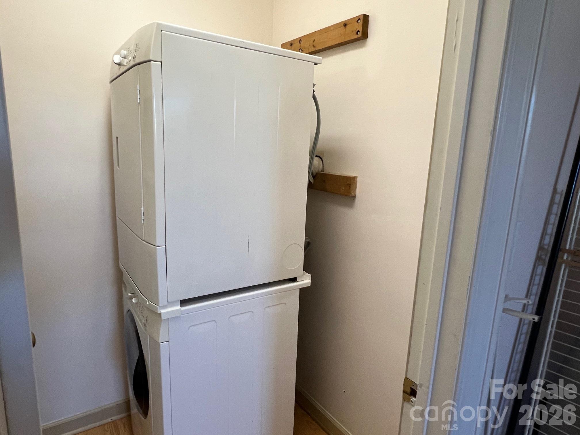 308 N Green Street Street Unit: 5