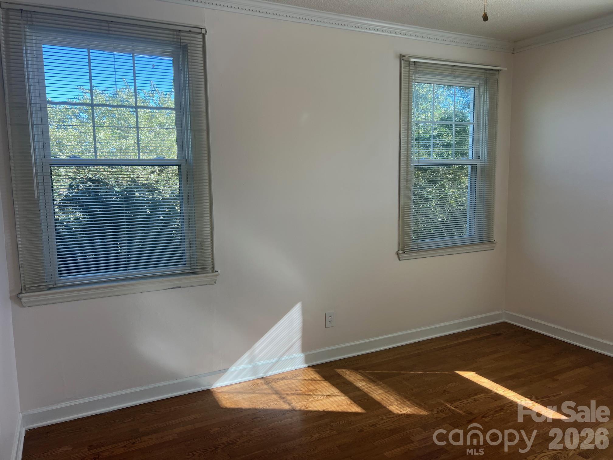 308 N Green Street Street Unit: 5