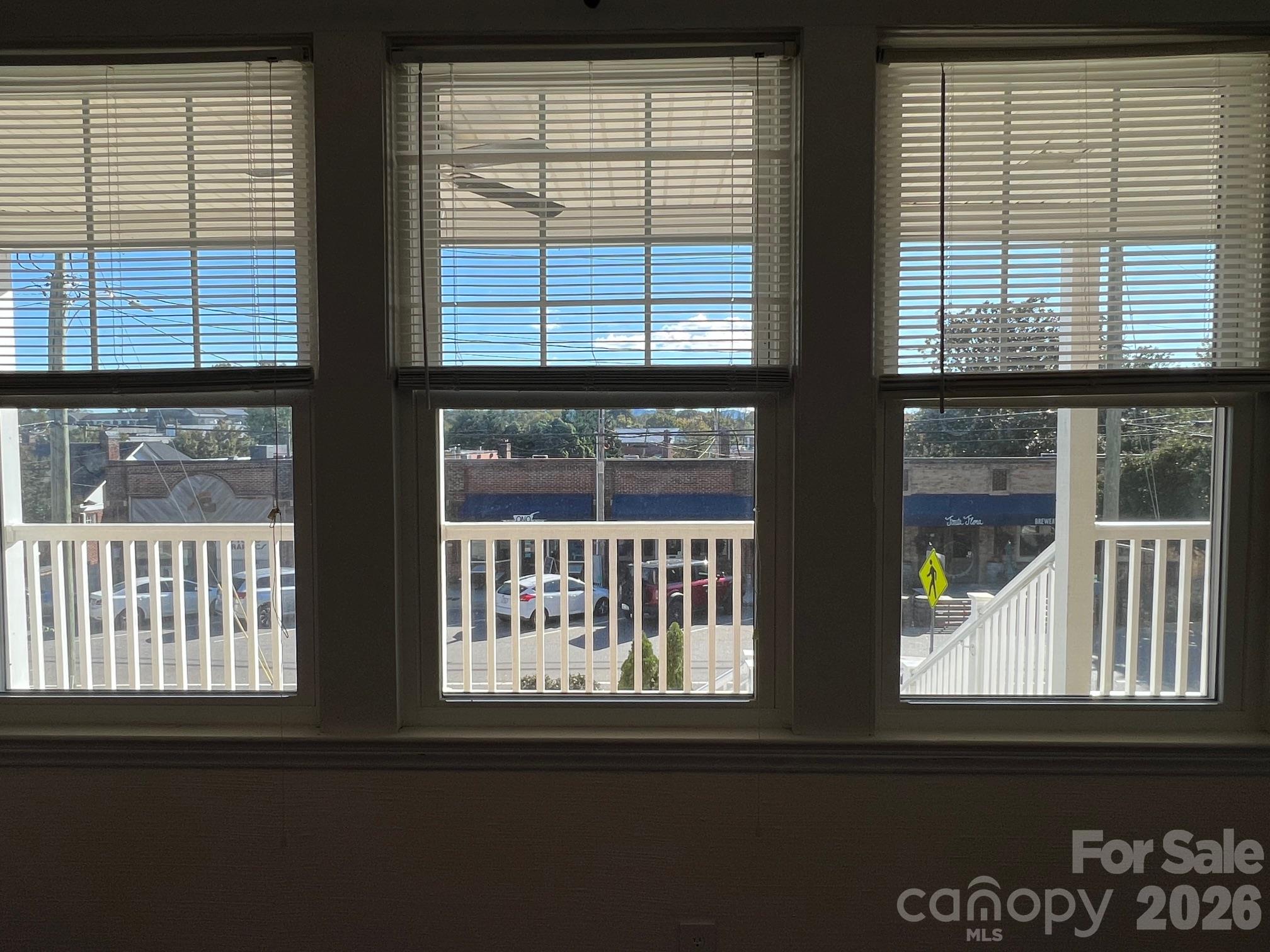 308 N Green Street Street Unit: 5