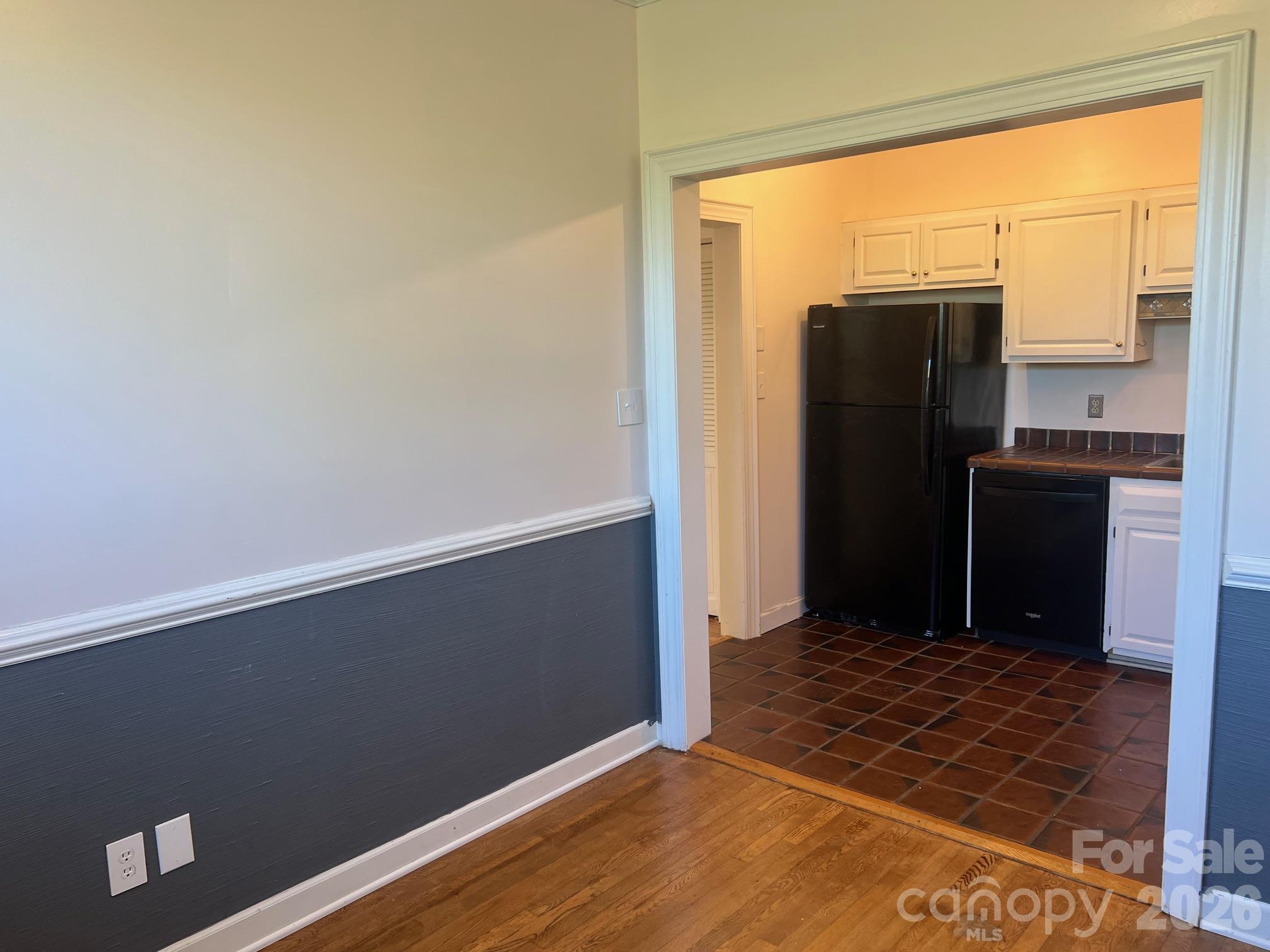 308 N Green Street Street Unit: 5