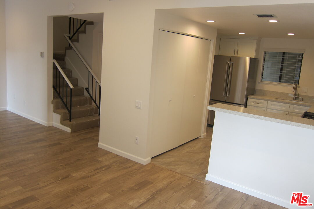 2909 Arizona Ave Unit: 16