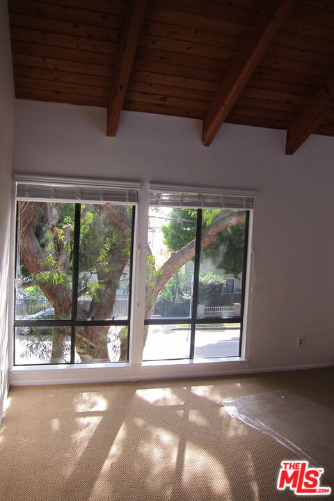 2909 Arizona Ave Unit: 16
