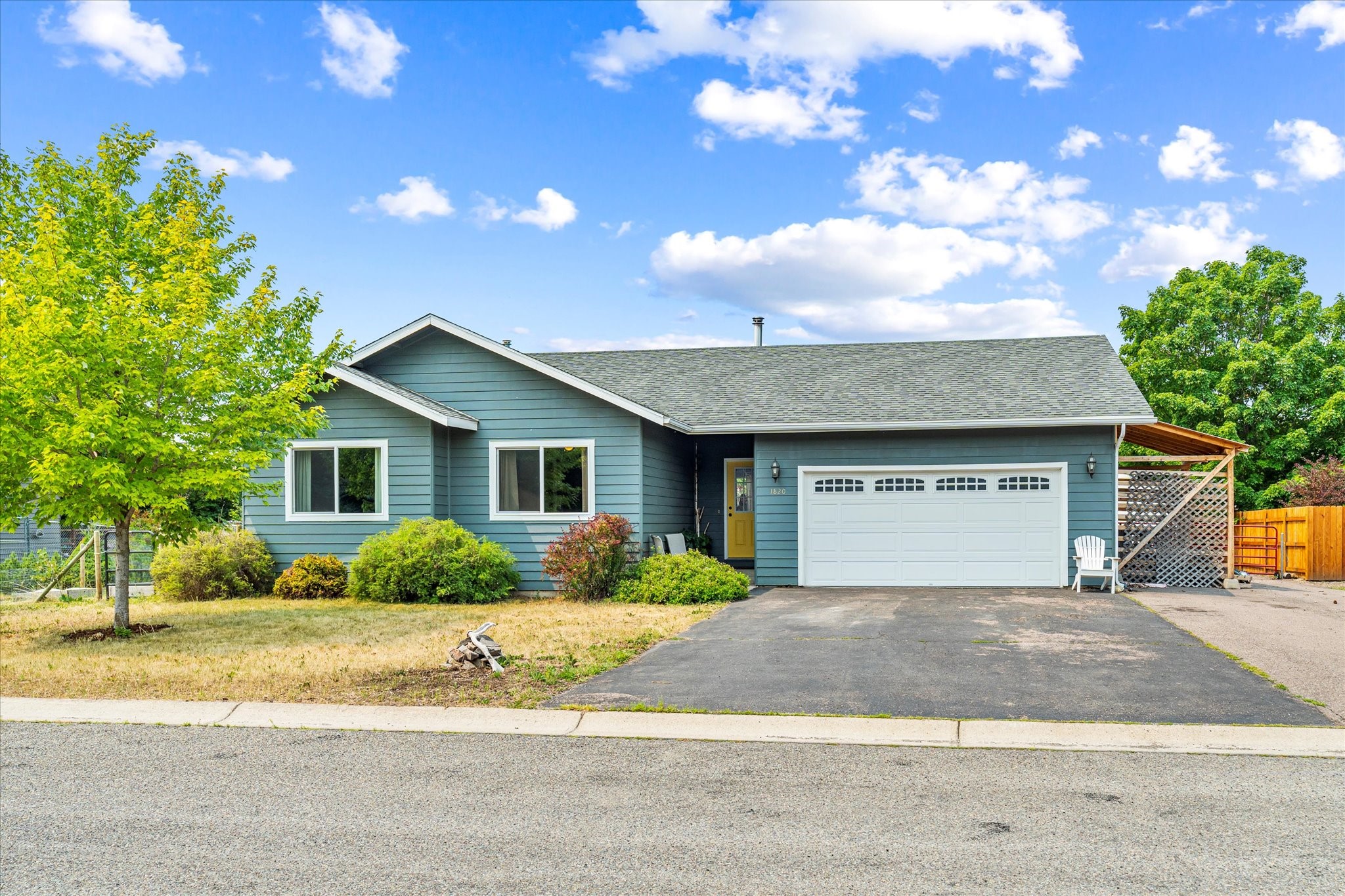 1820 10th Avenue W
