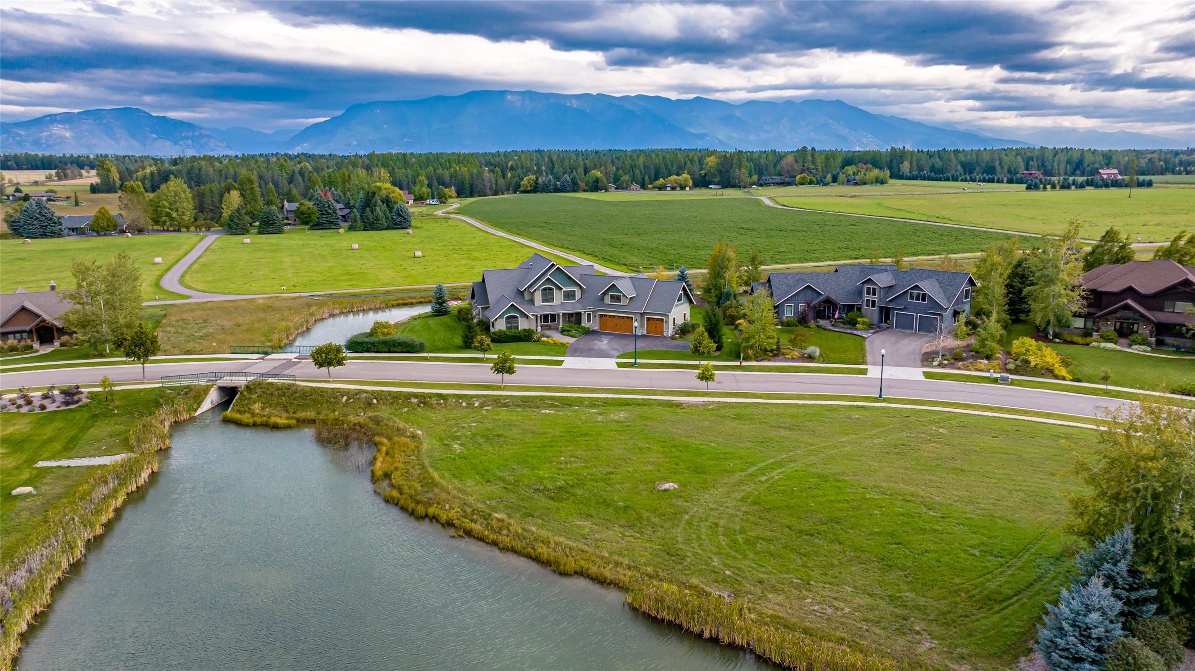 3050 River Lakes Drive