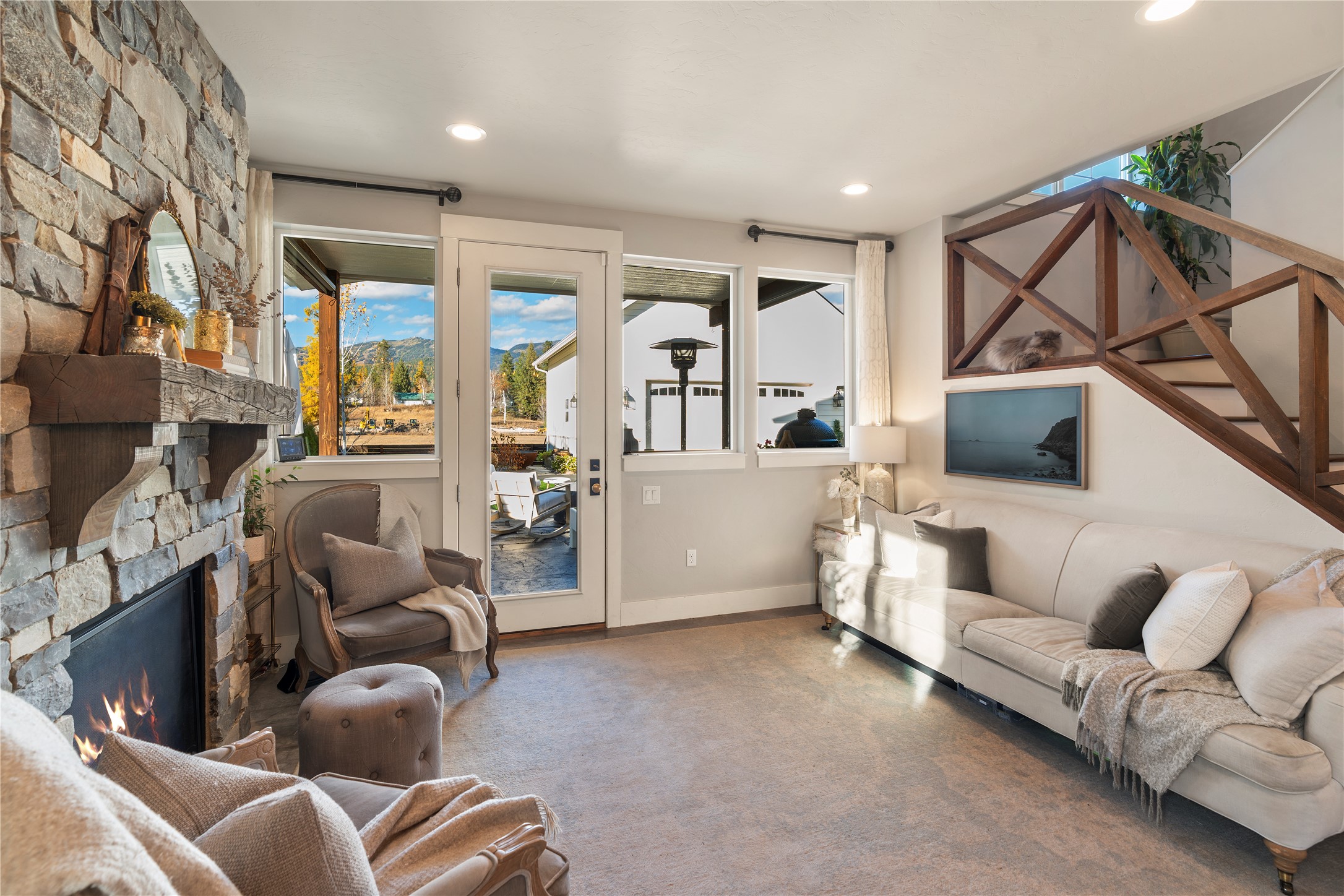 736 Cottonwood Court