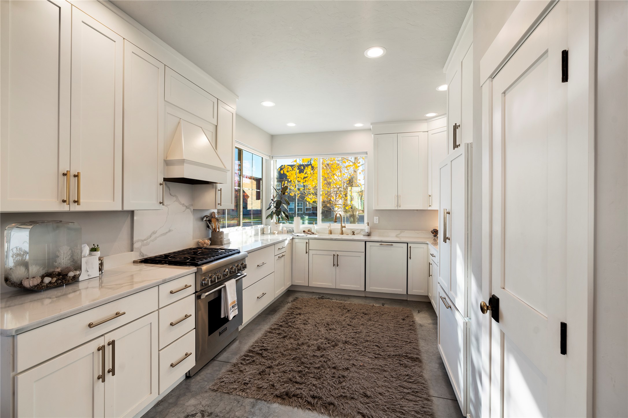 736 Cottonwood Court