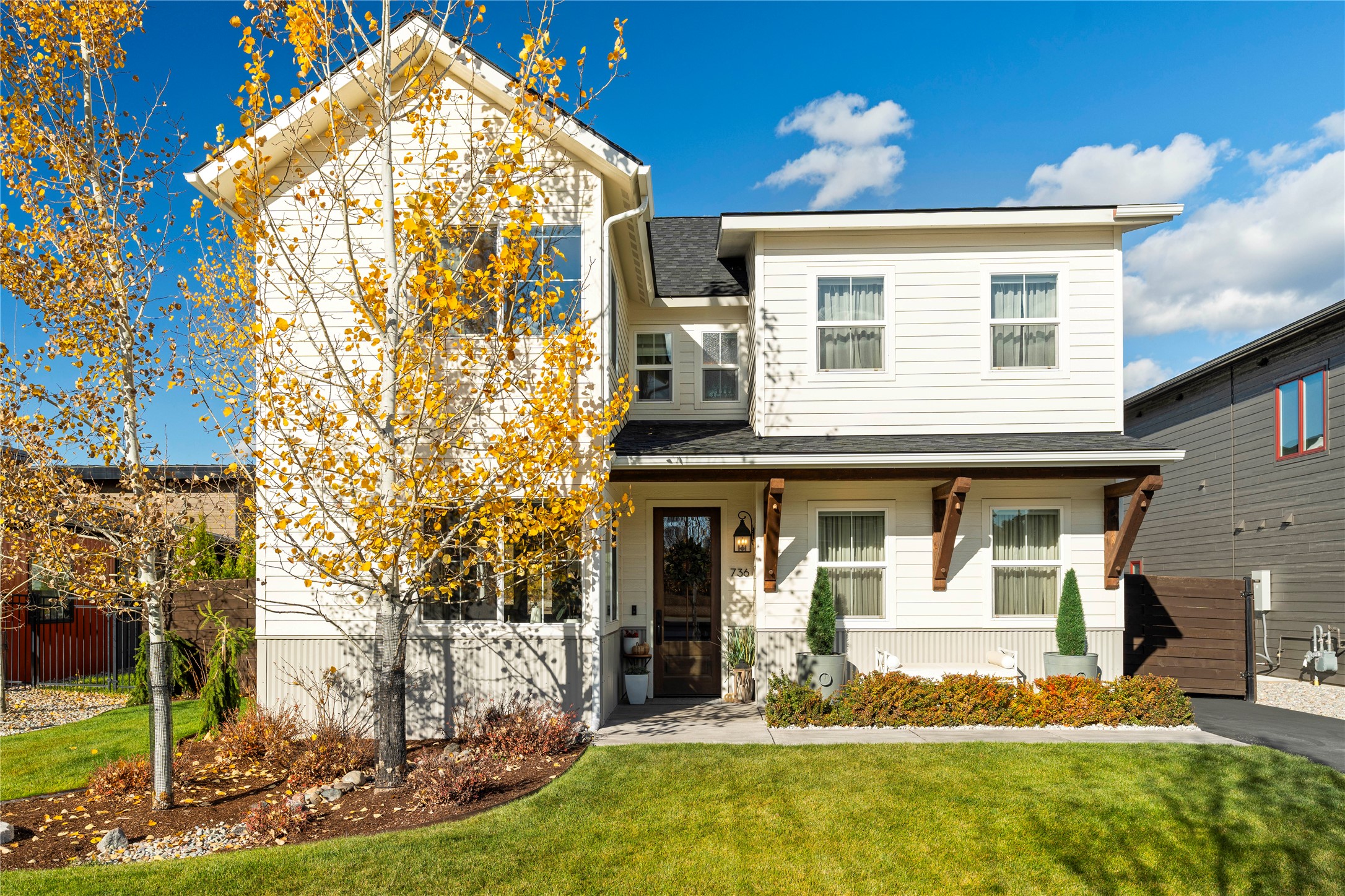 736 Cottonwood Court