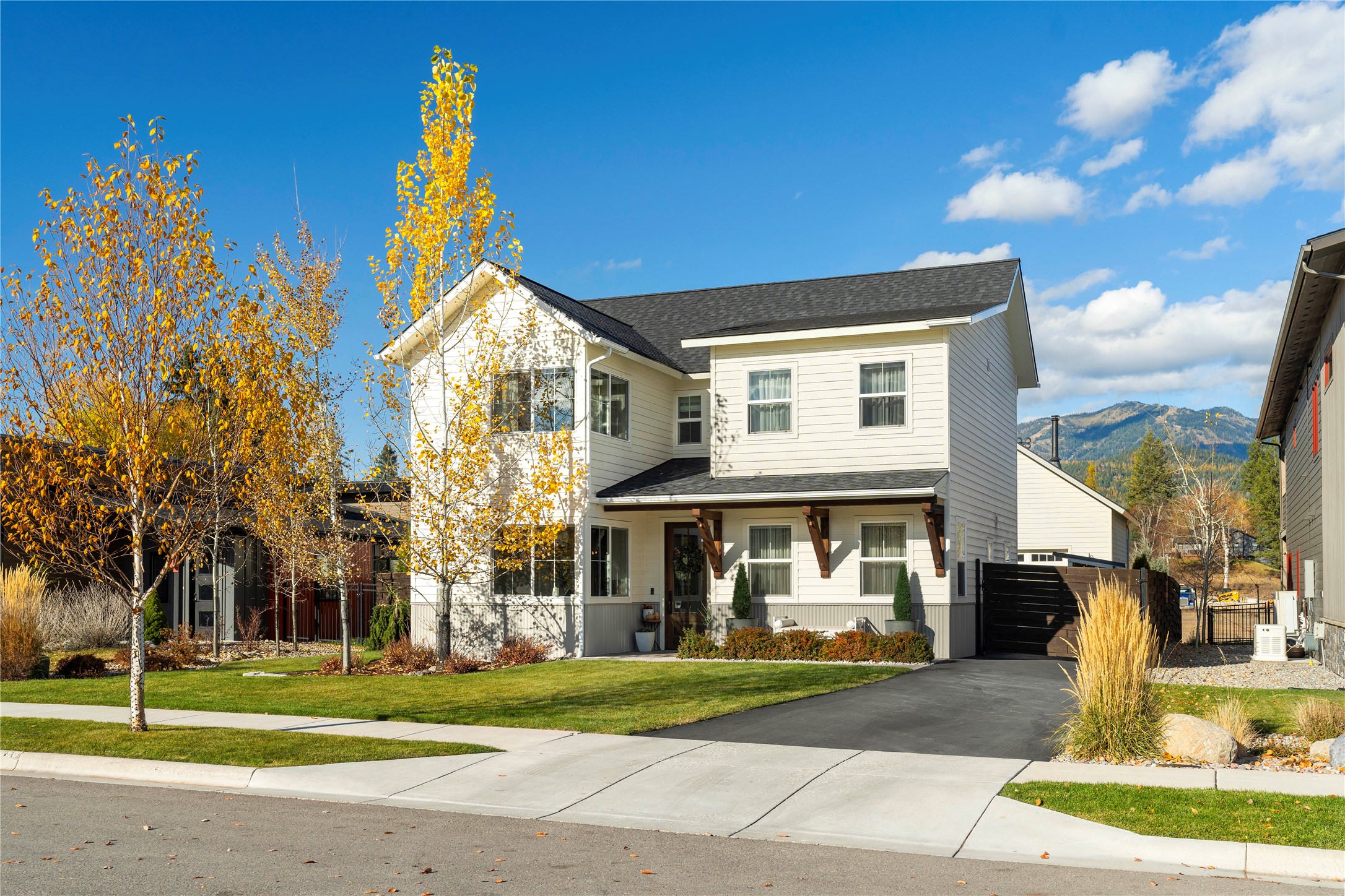736 Cottonwood Court
