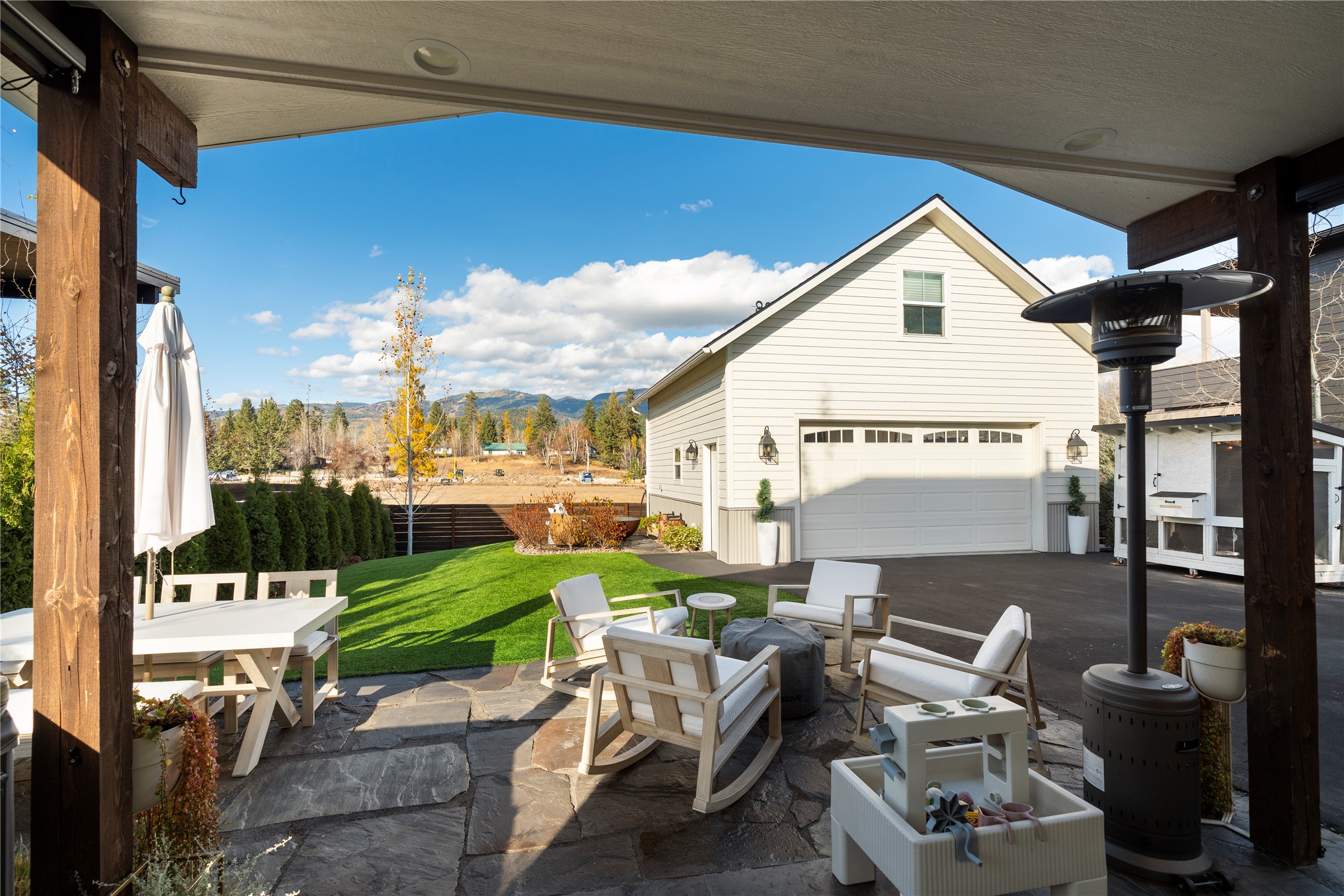 736 Cottonwood Court