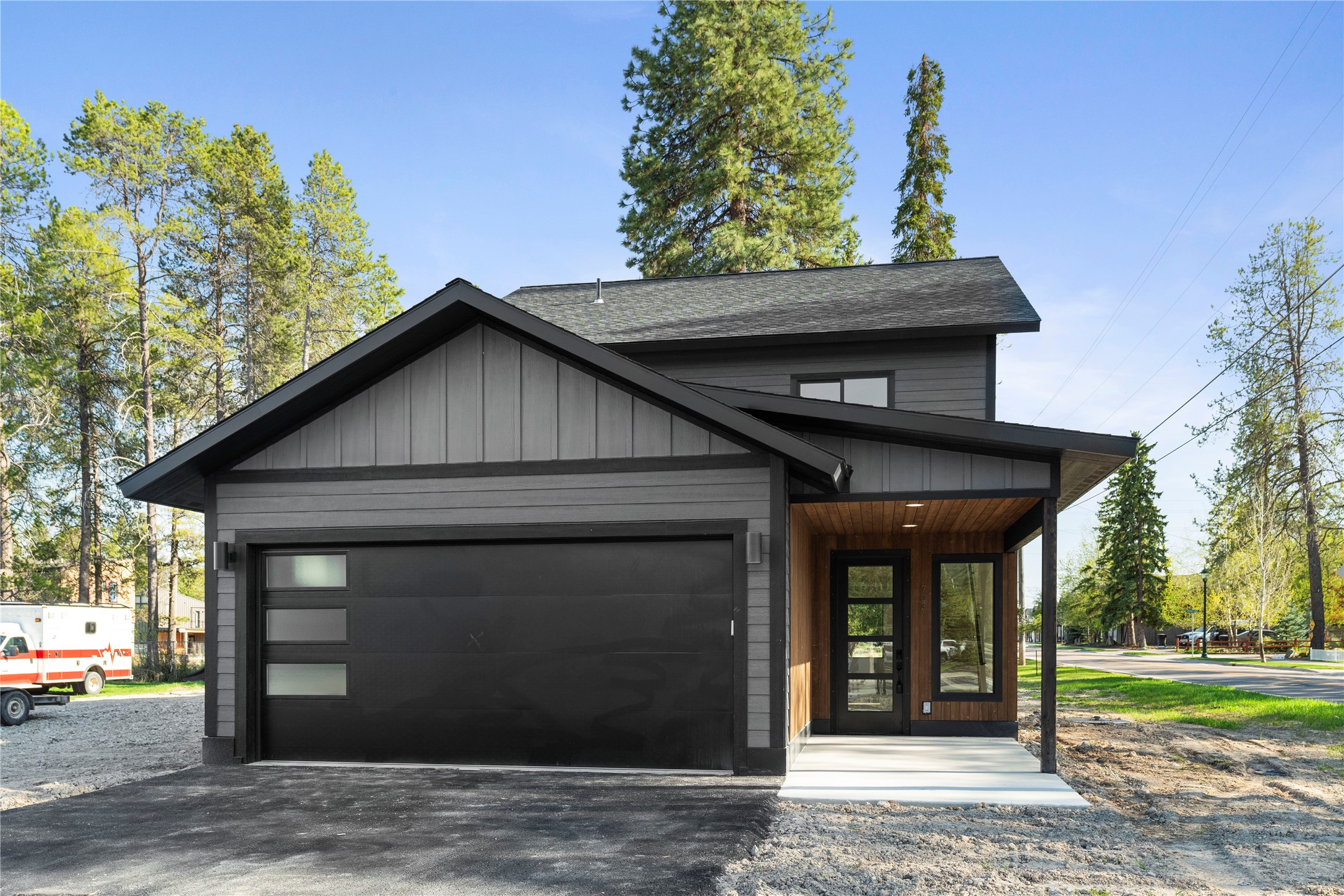 703 Cottonwood Court