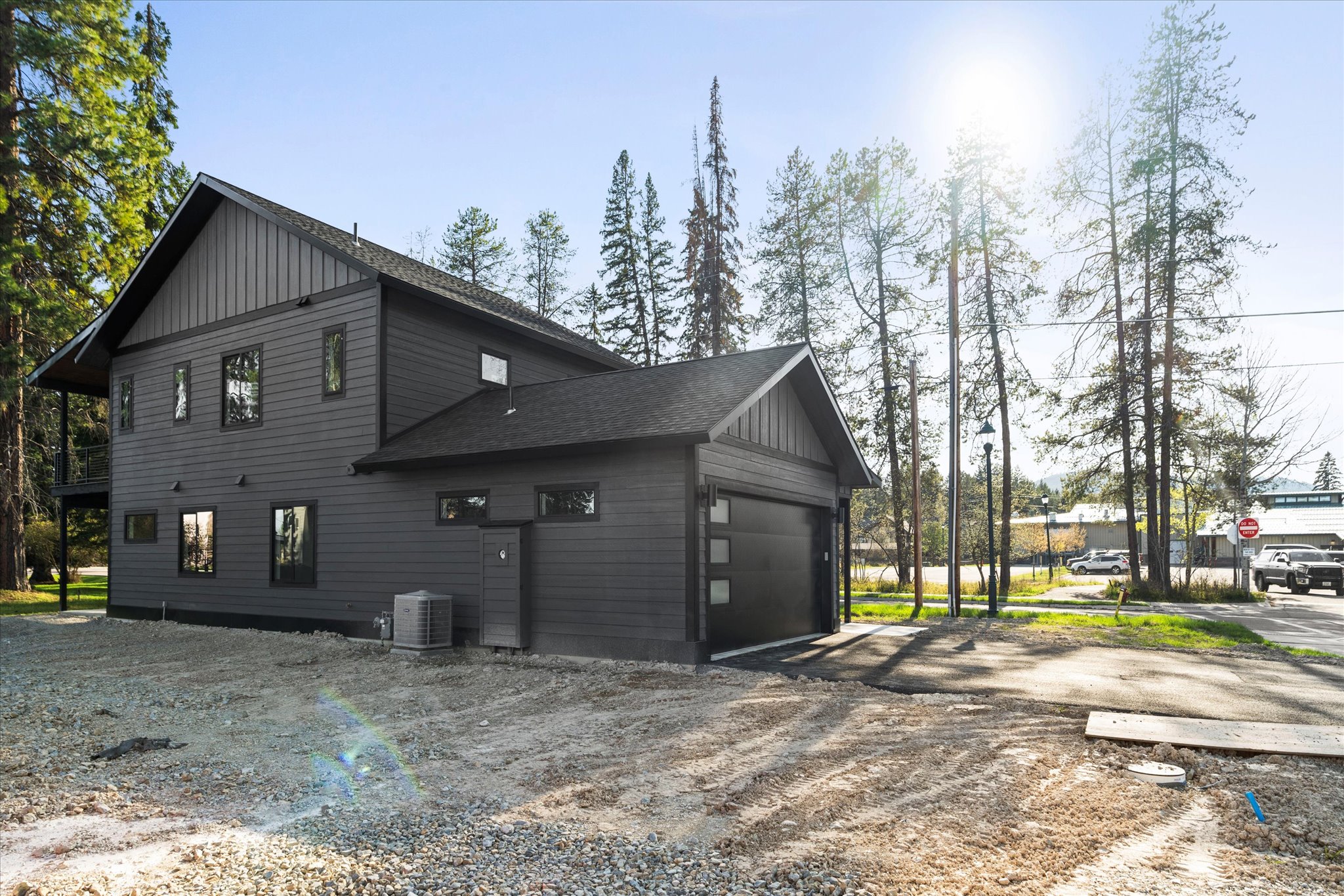 703 Cottonwood Court