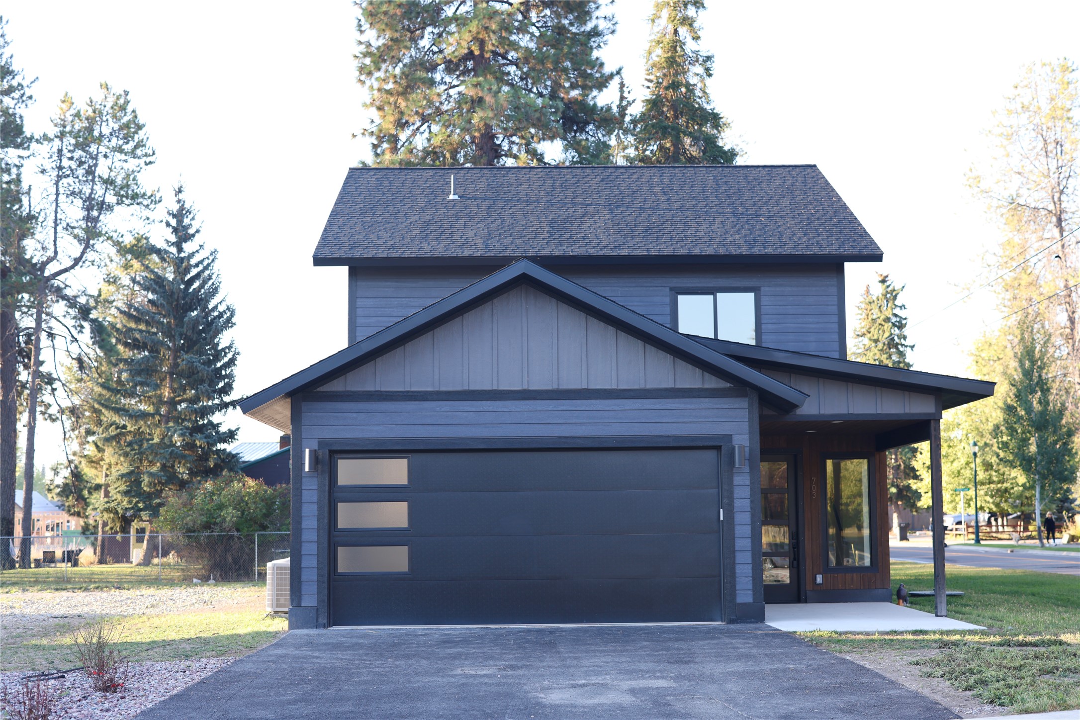 703 Cottonwood Court