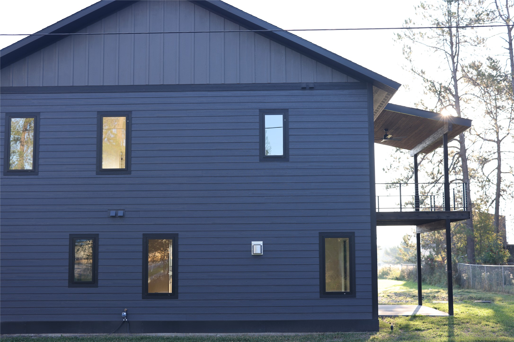 703 Cottonwood Court