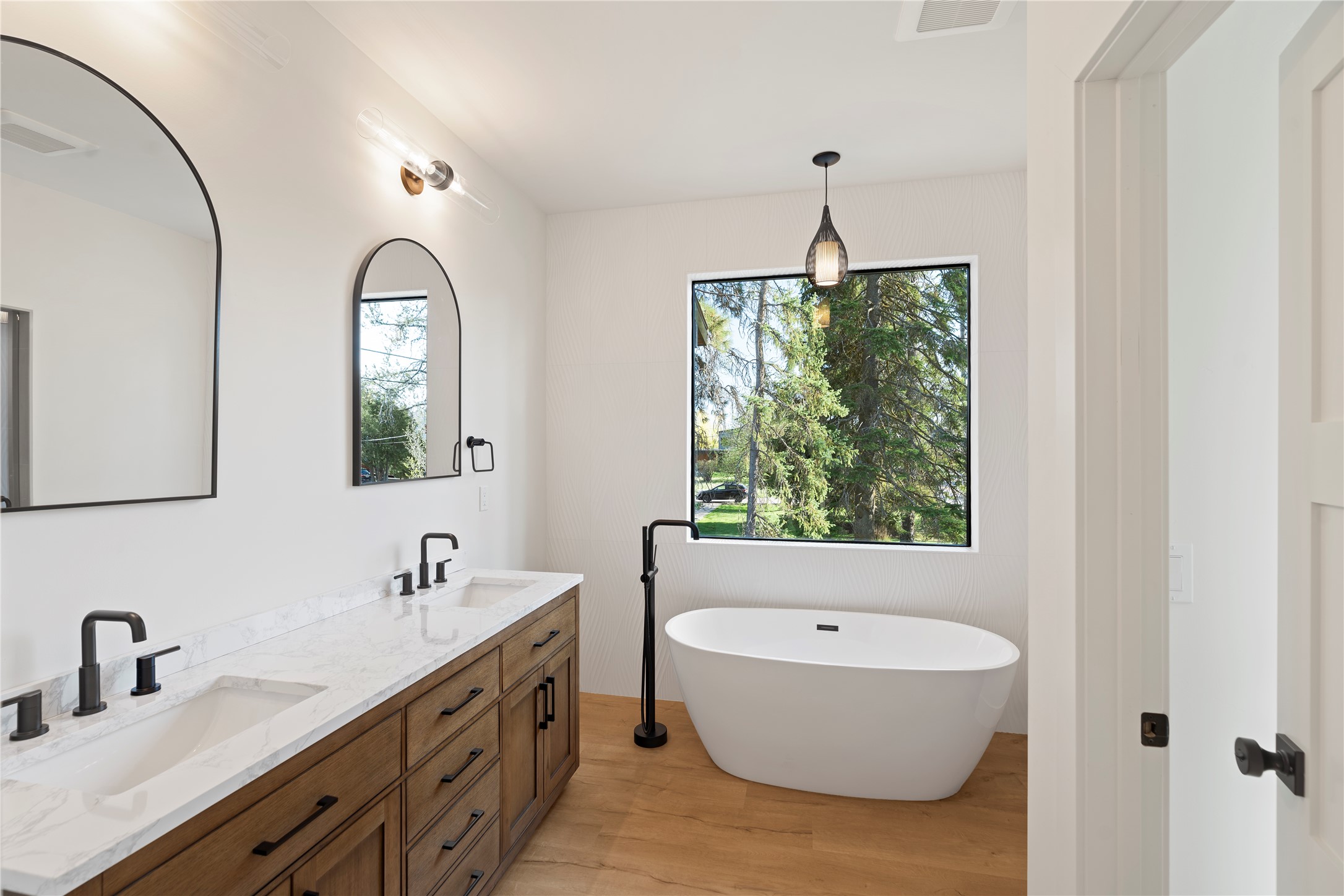 703 Cottonwood Court