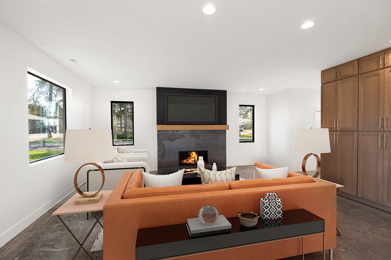 703 Cottonwood Court