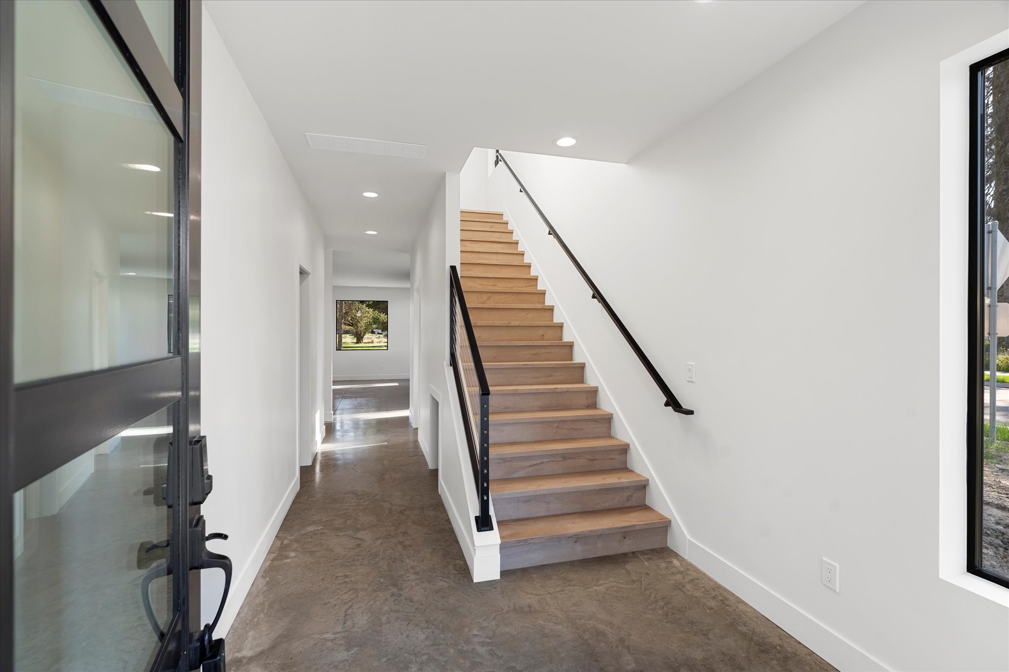 703 Cottonwood Court