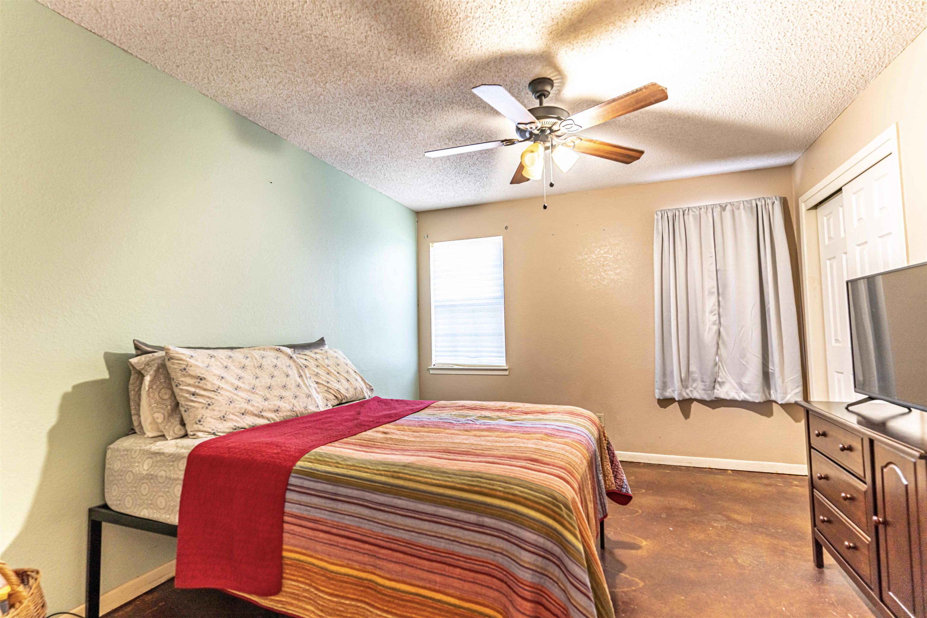 1810 Ridgeview