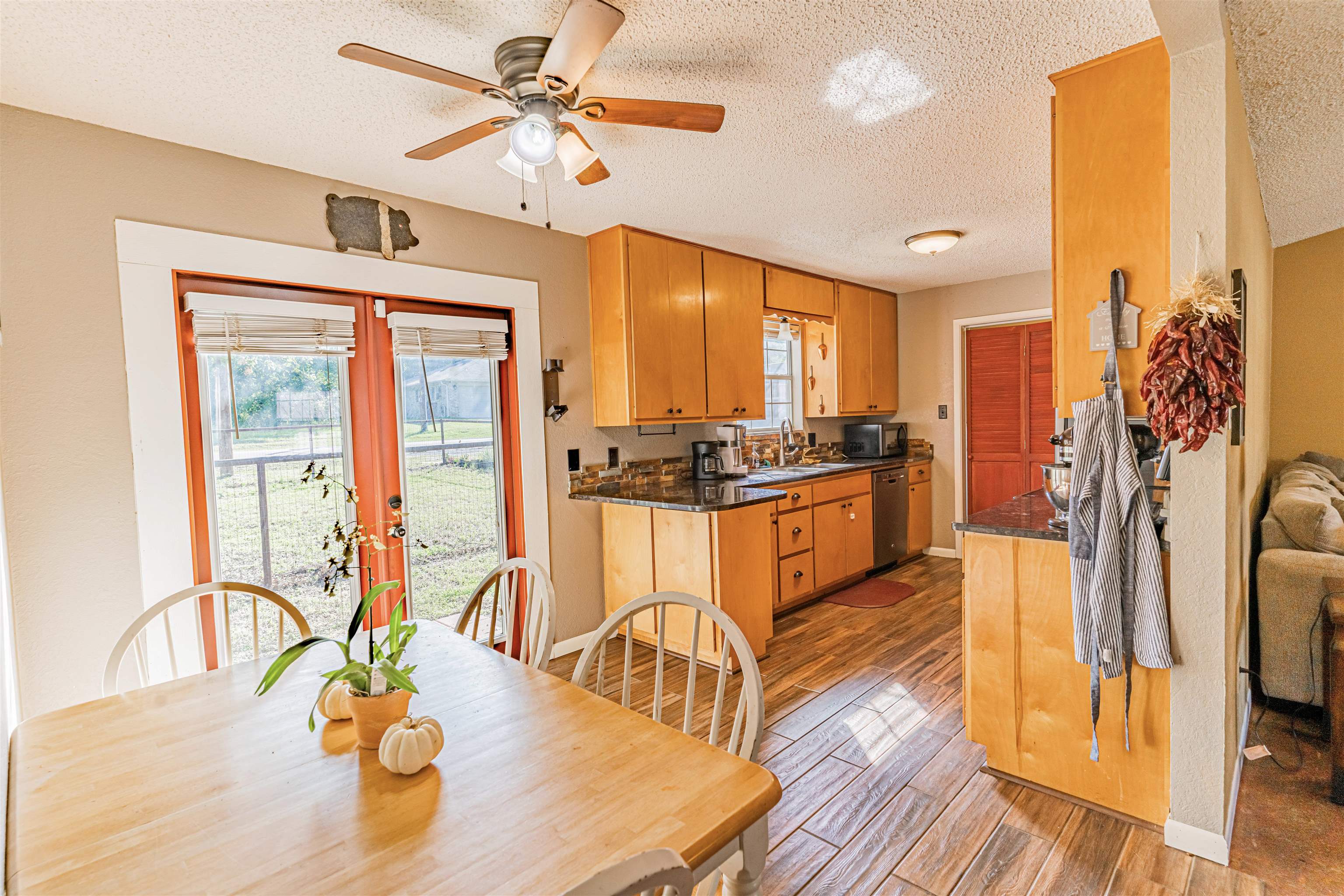 1810 Ridgeview