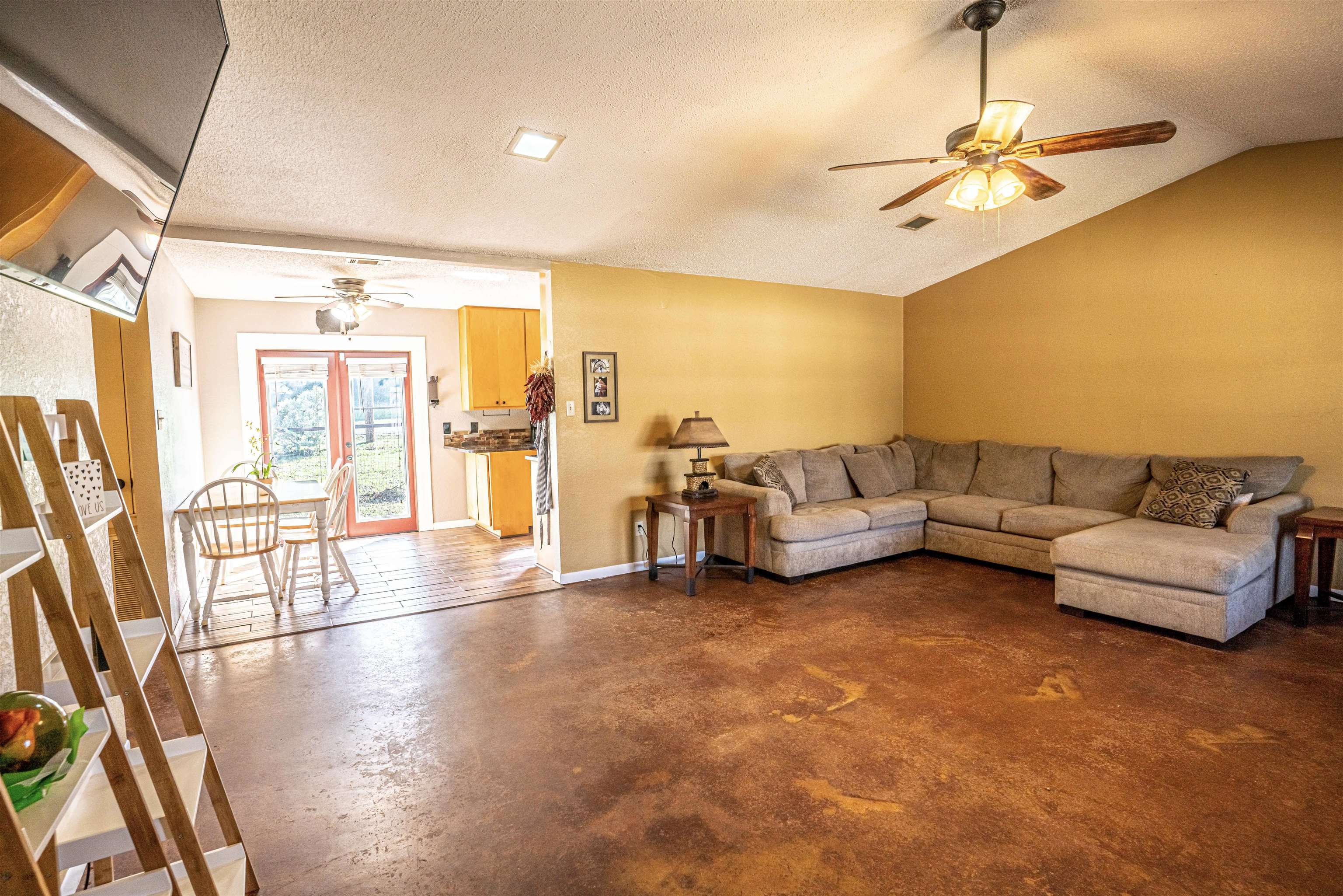 1810 Ridgeview