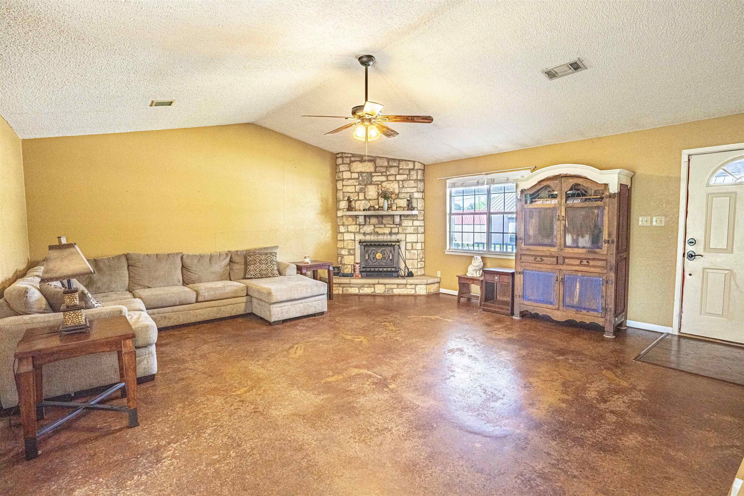 1810 Ridgeview