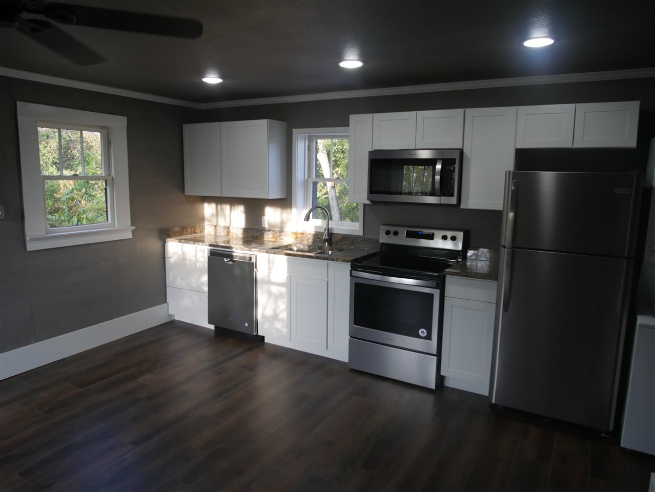 104A W. Wallace Street