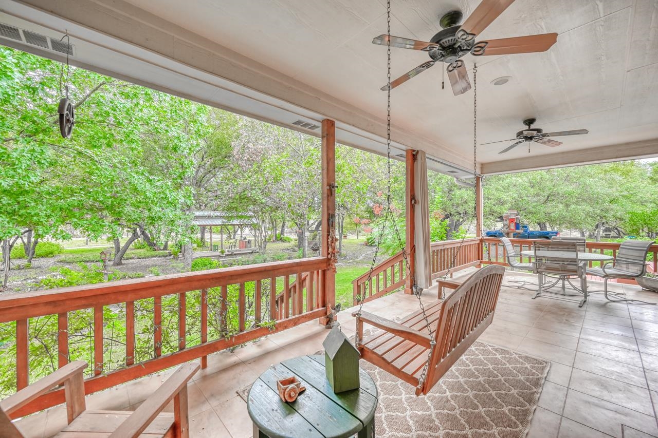 404 Oak Ridge Trail