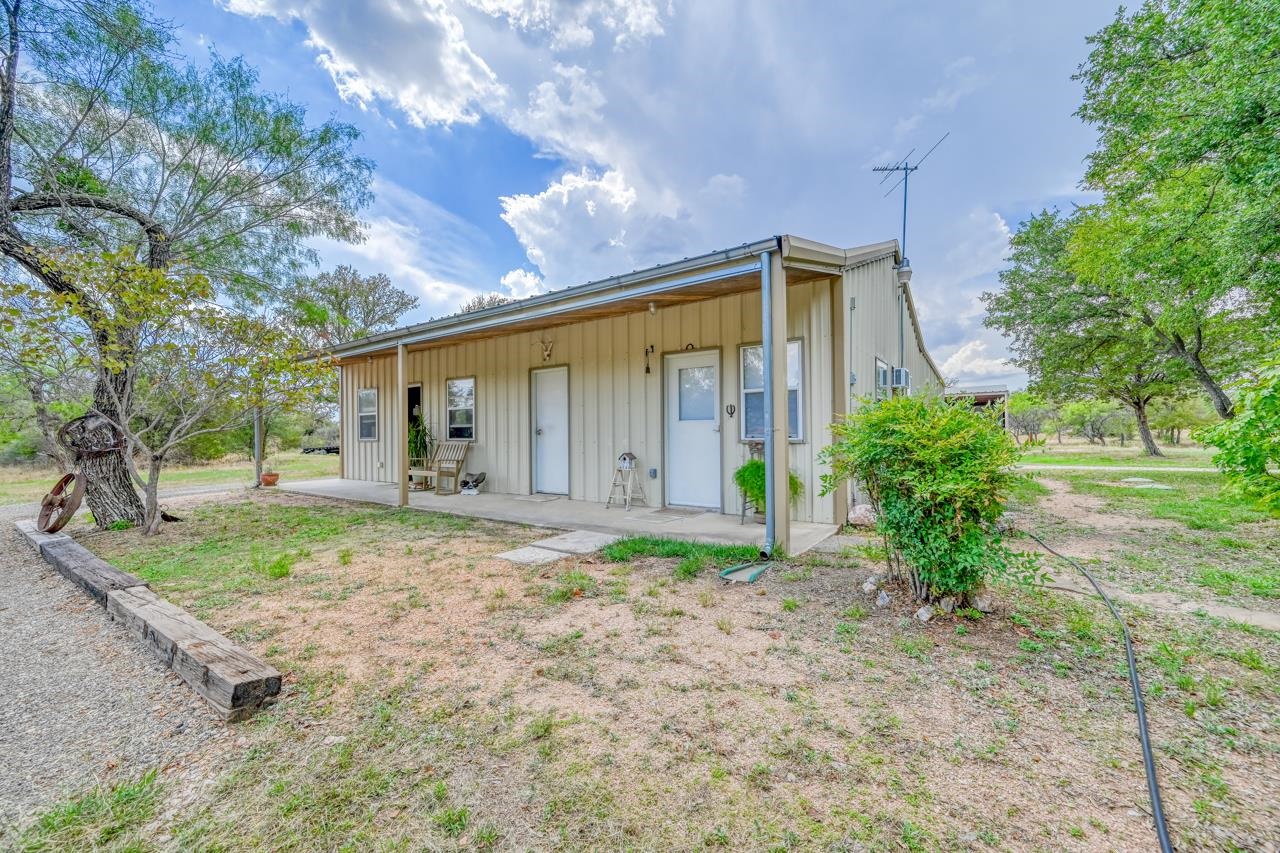 404 Oak Ridge Trail