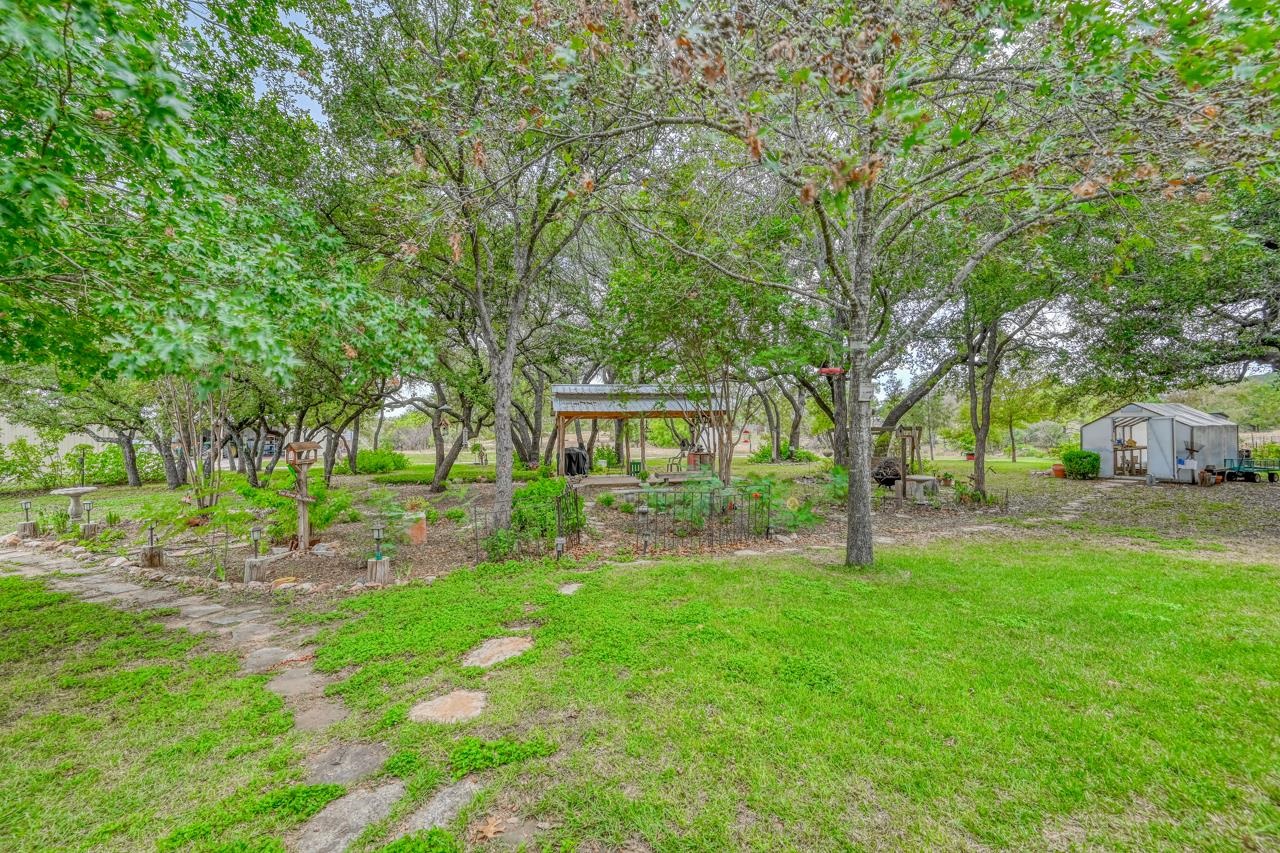 404 Oak Ridge Trail
