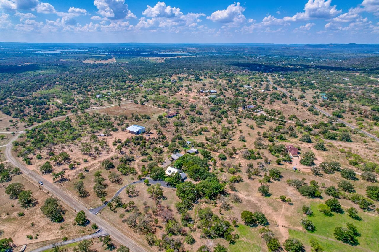 404 Oak Ridge Trail