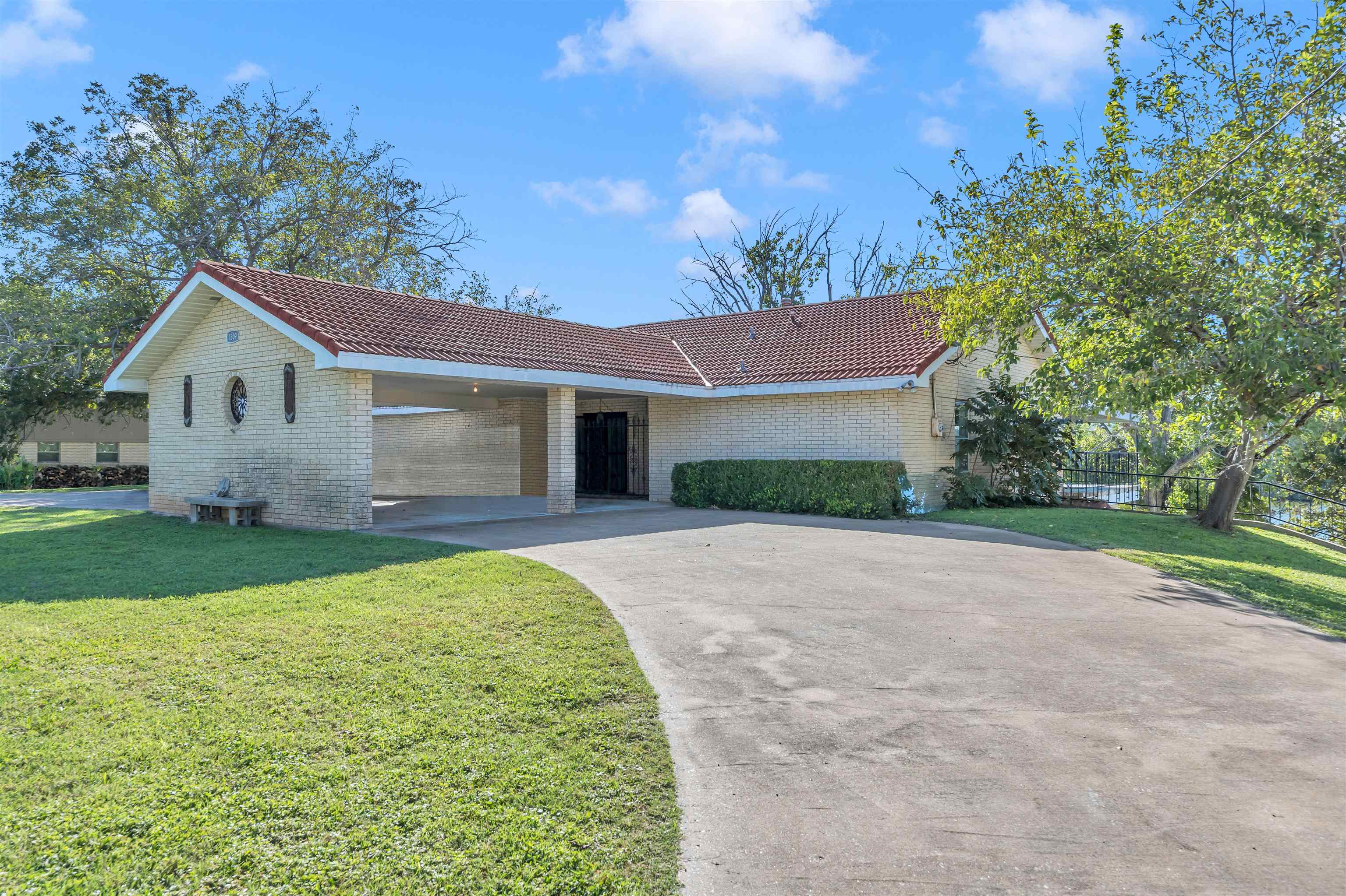 1309 County Road 118B