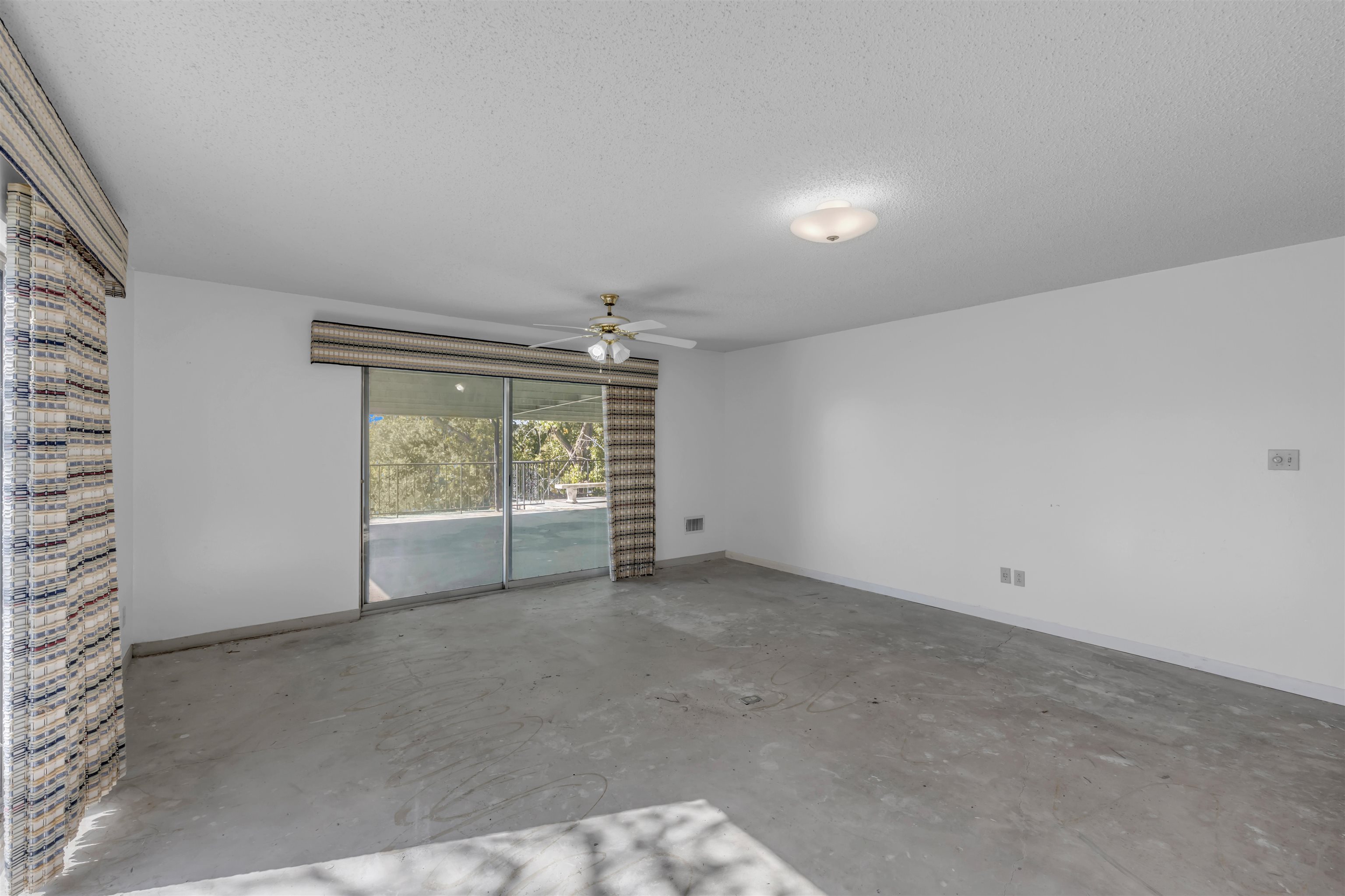 1309 County Road 118B