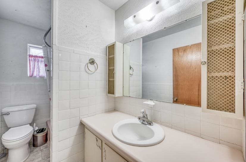 5304 Bedford