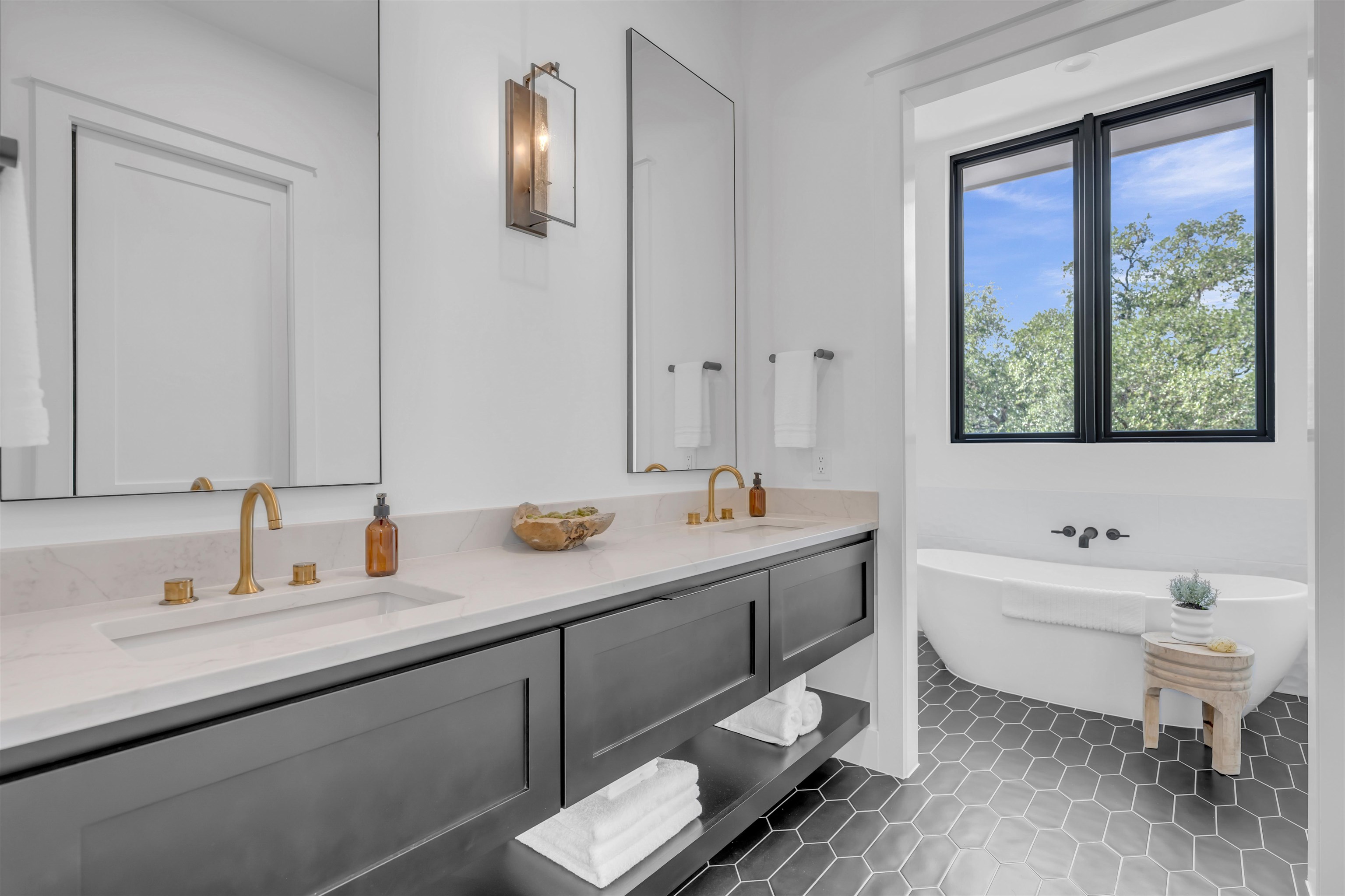 622 Williams Lakeshore