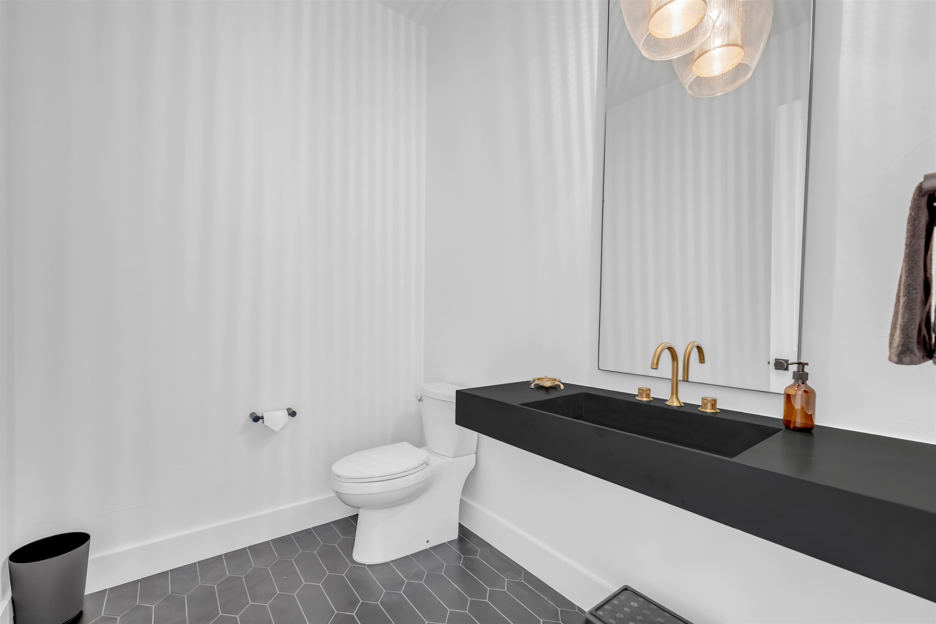 622 Williams Lakeshore