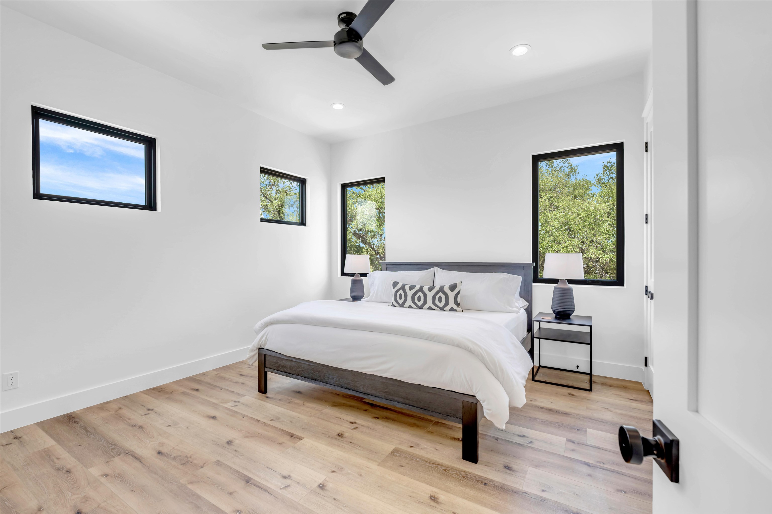 622 Williams Lakeshore