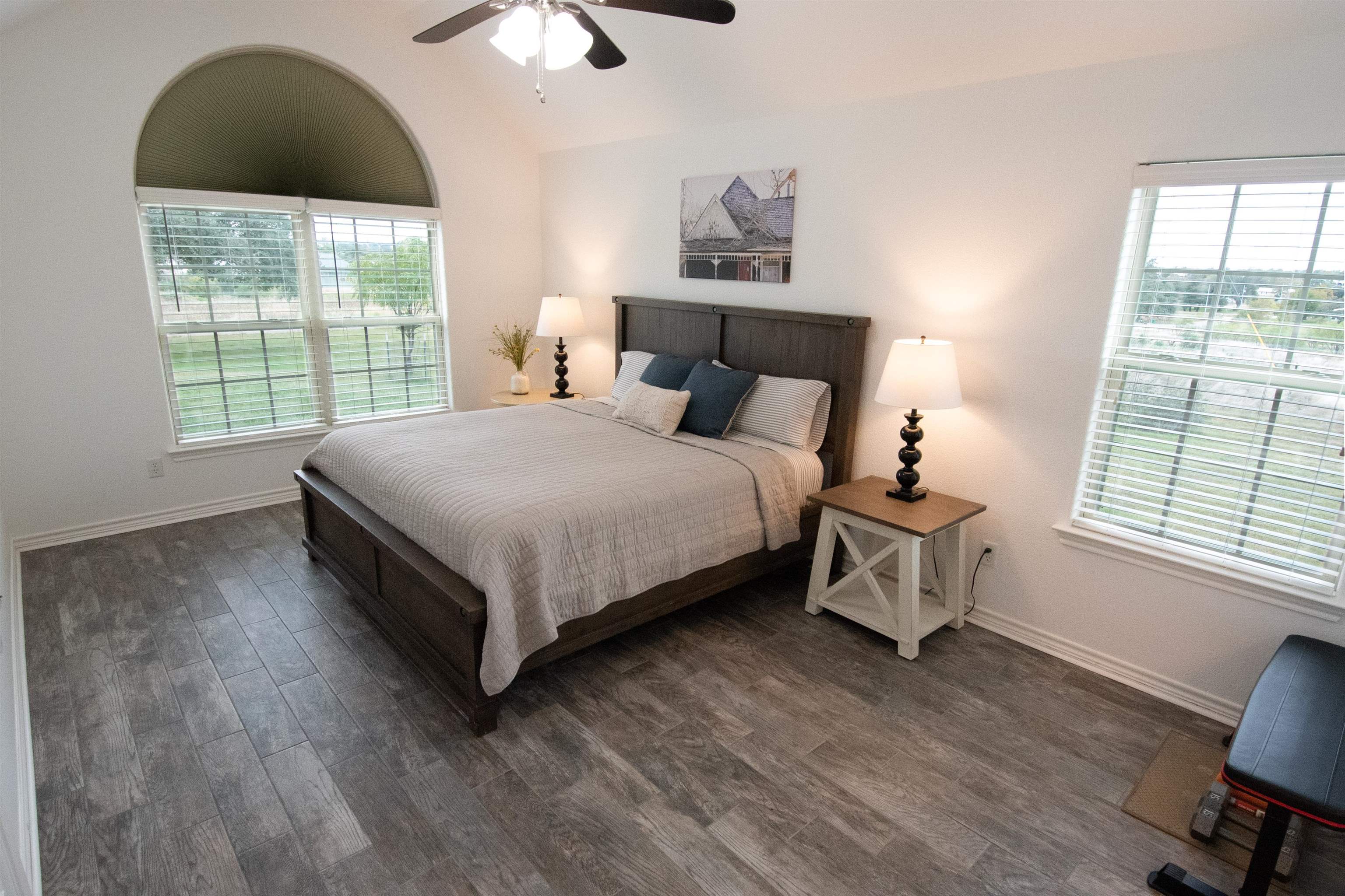 601 E Houston Street