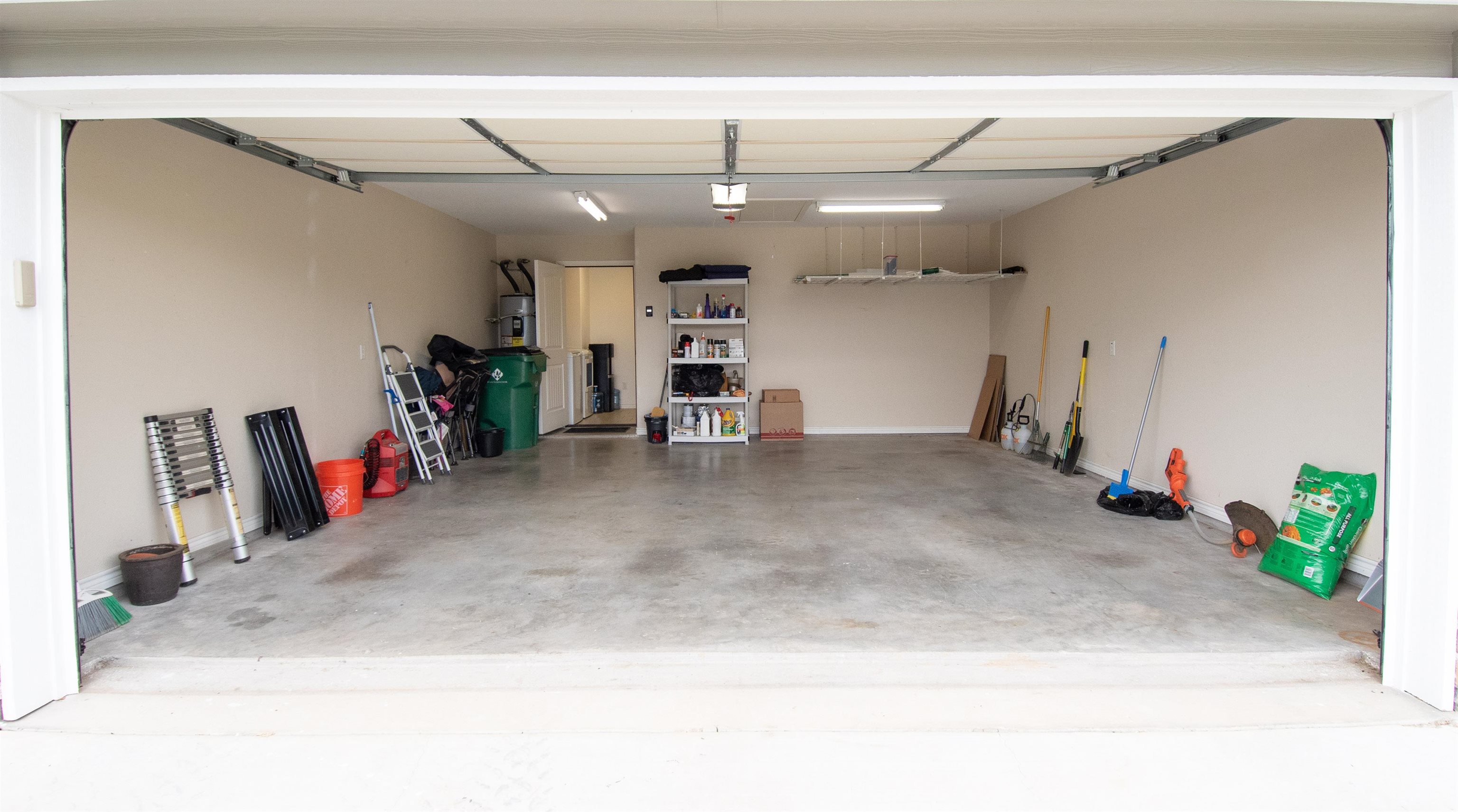 601 E Houston Street