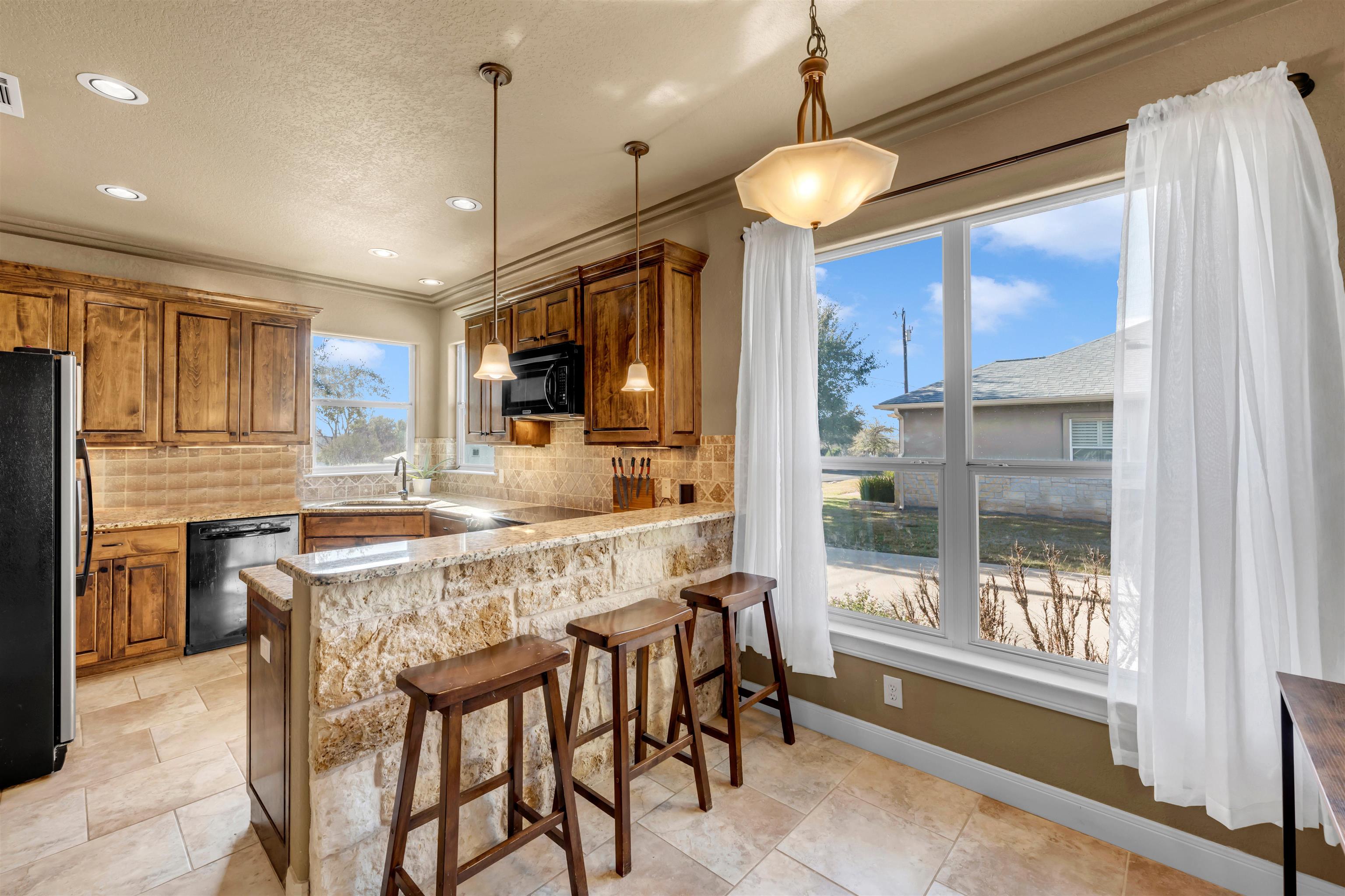 102 Oakwood Drive