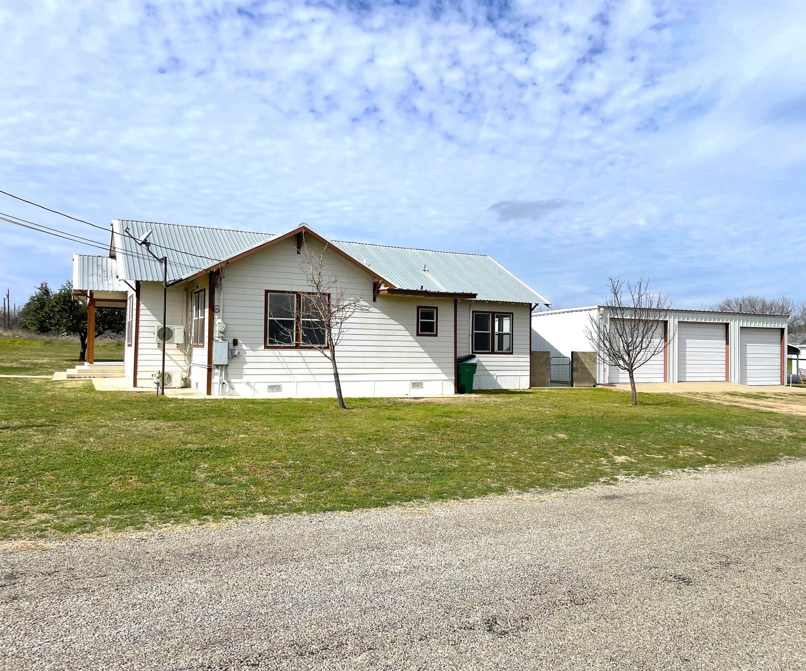 509 E Wallace
