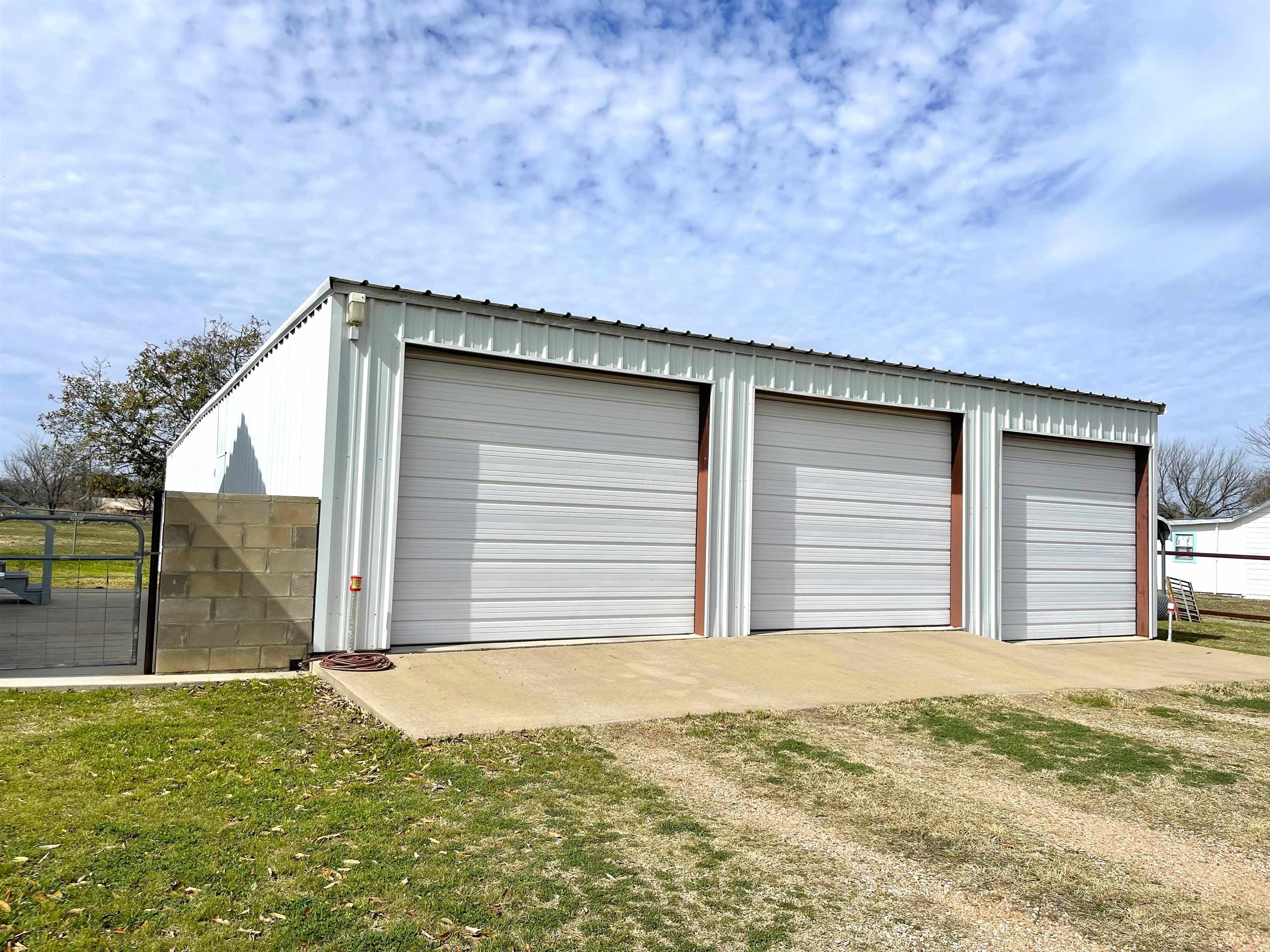 509 E Wallace