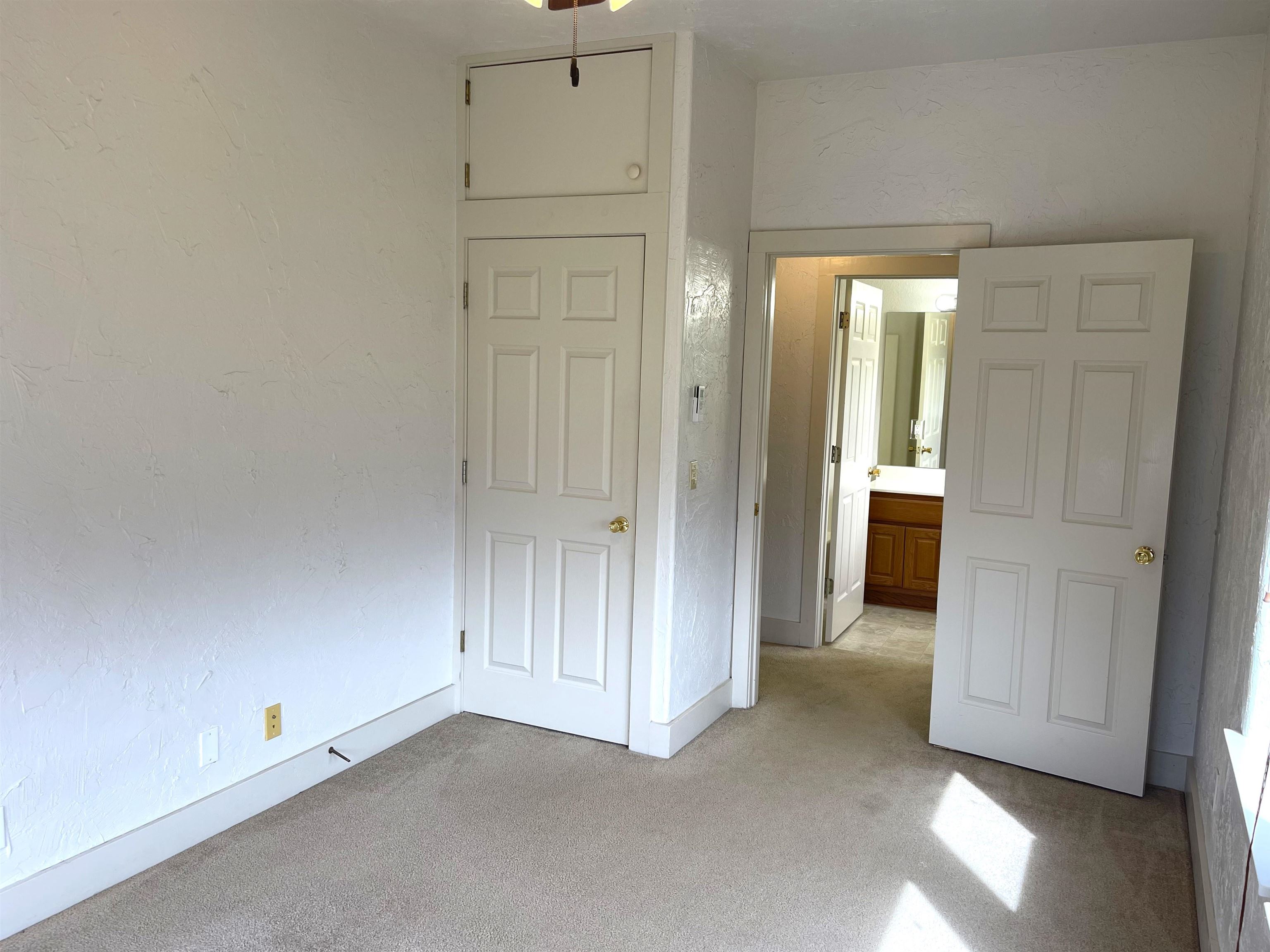 509 E Wallace