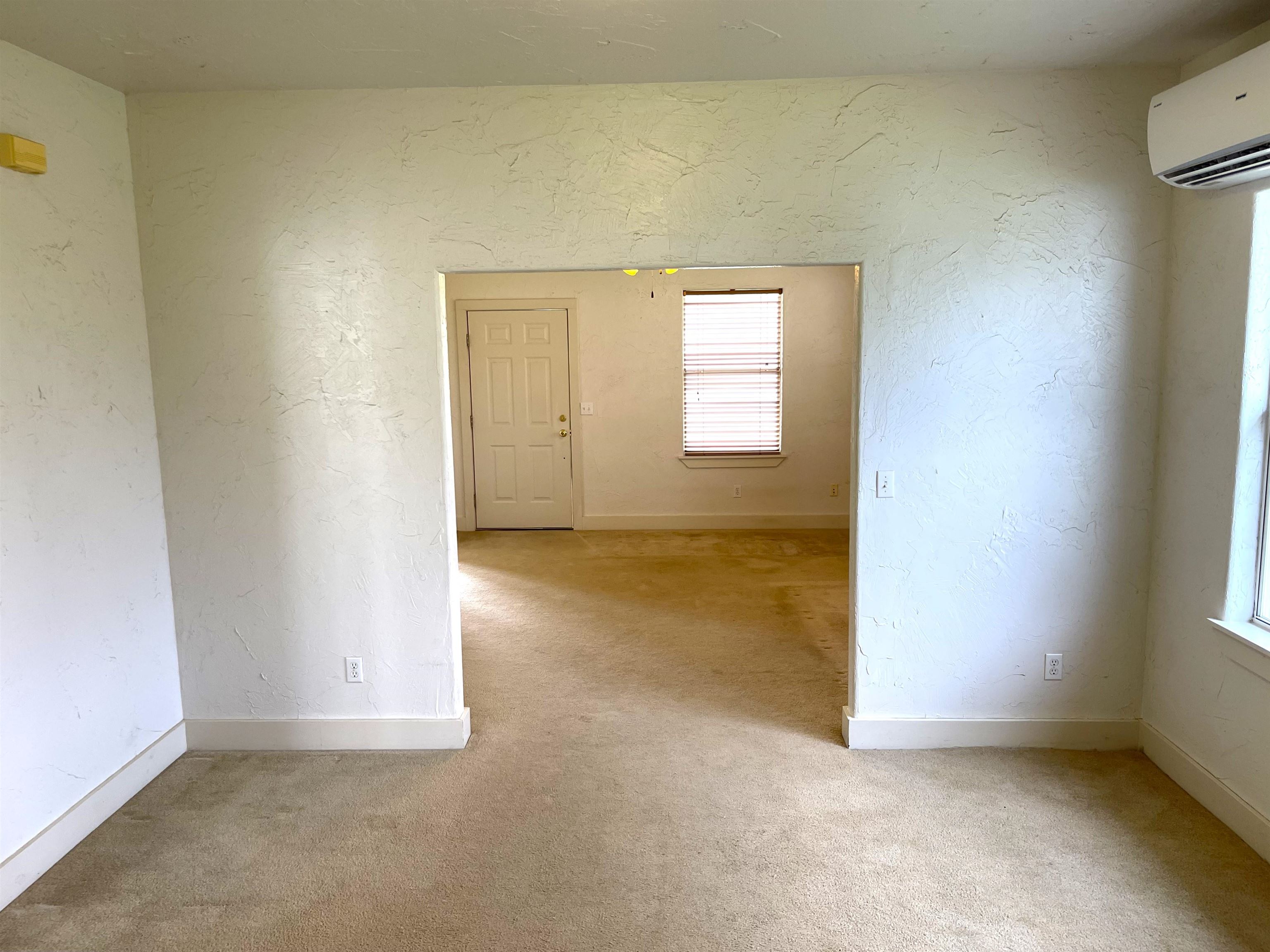 509 E Wallace