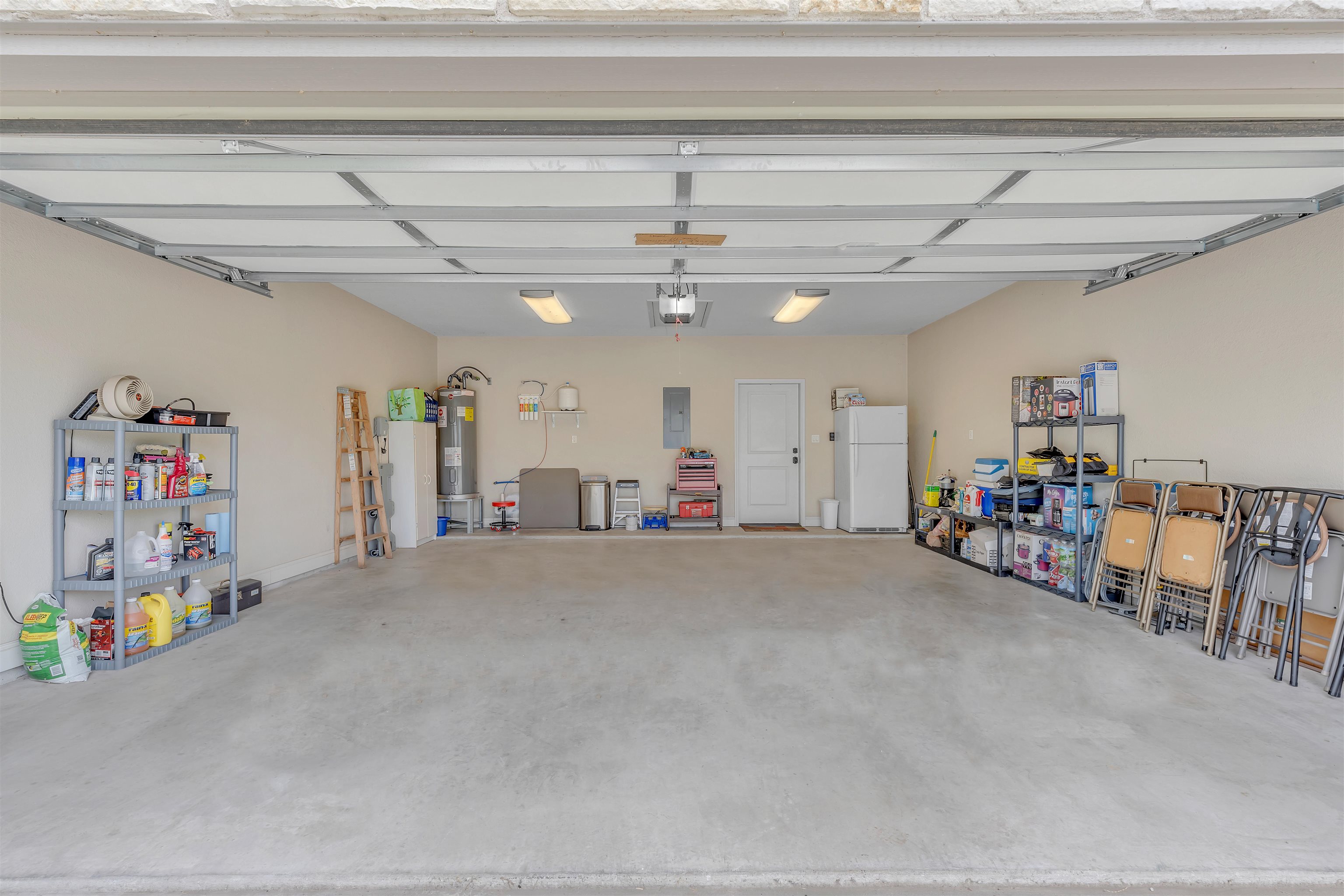 2101 River Oaks Dr.