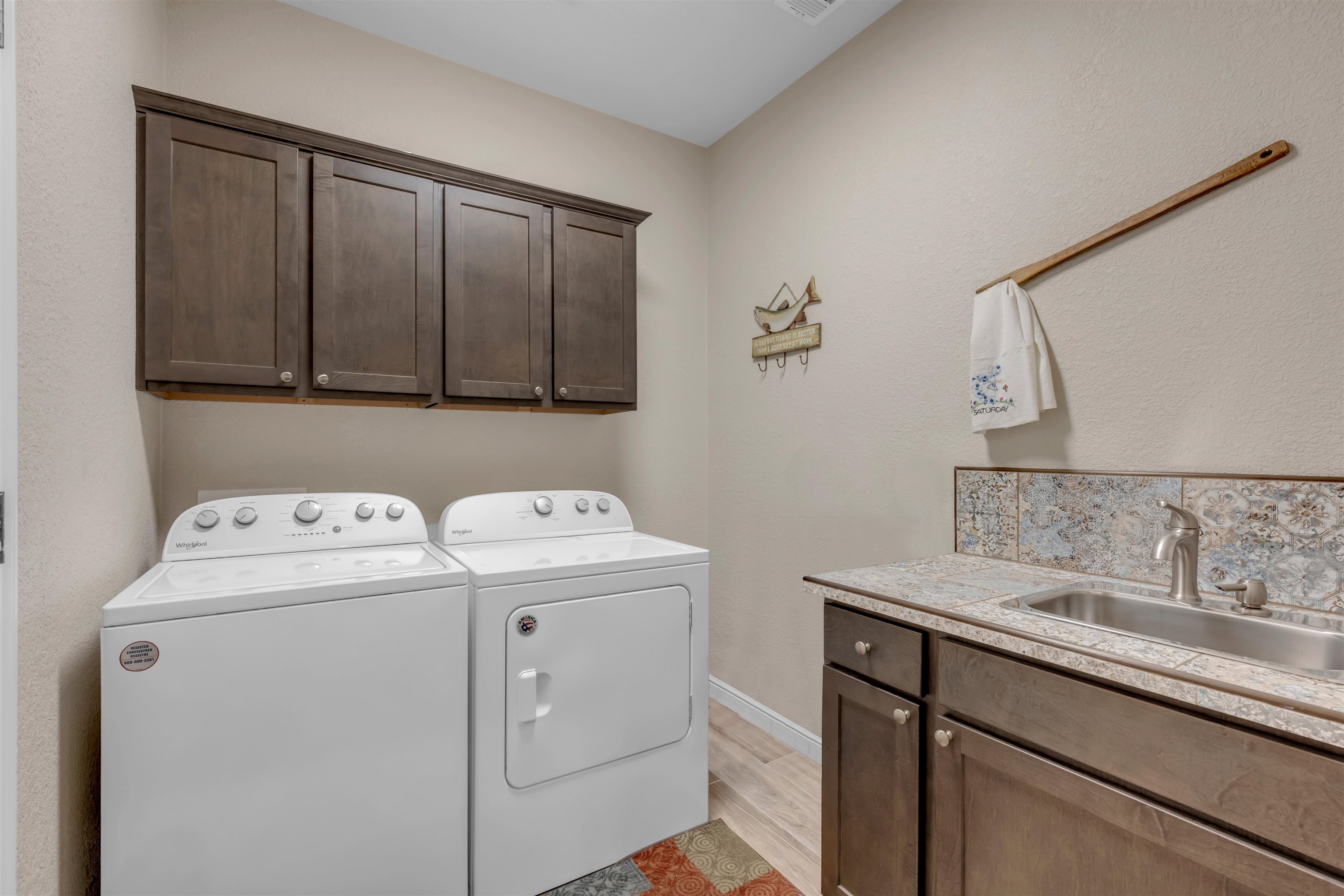 2101 River Oaks Dr.